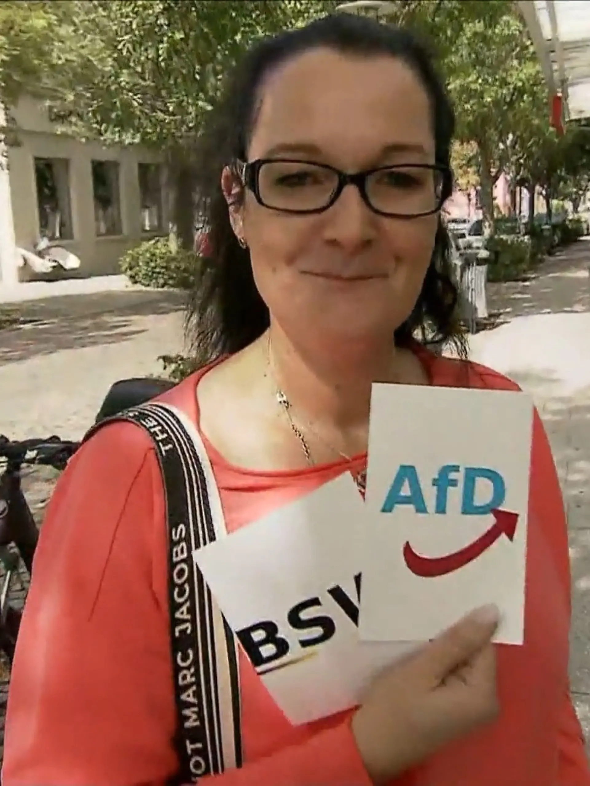 Bild zu: "Angst und Hoffnung nach AfD Sieg"