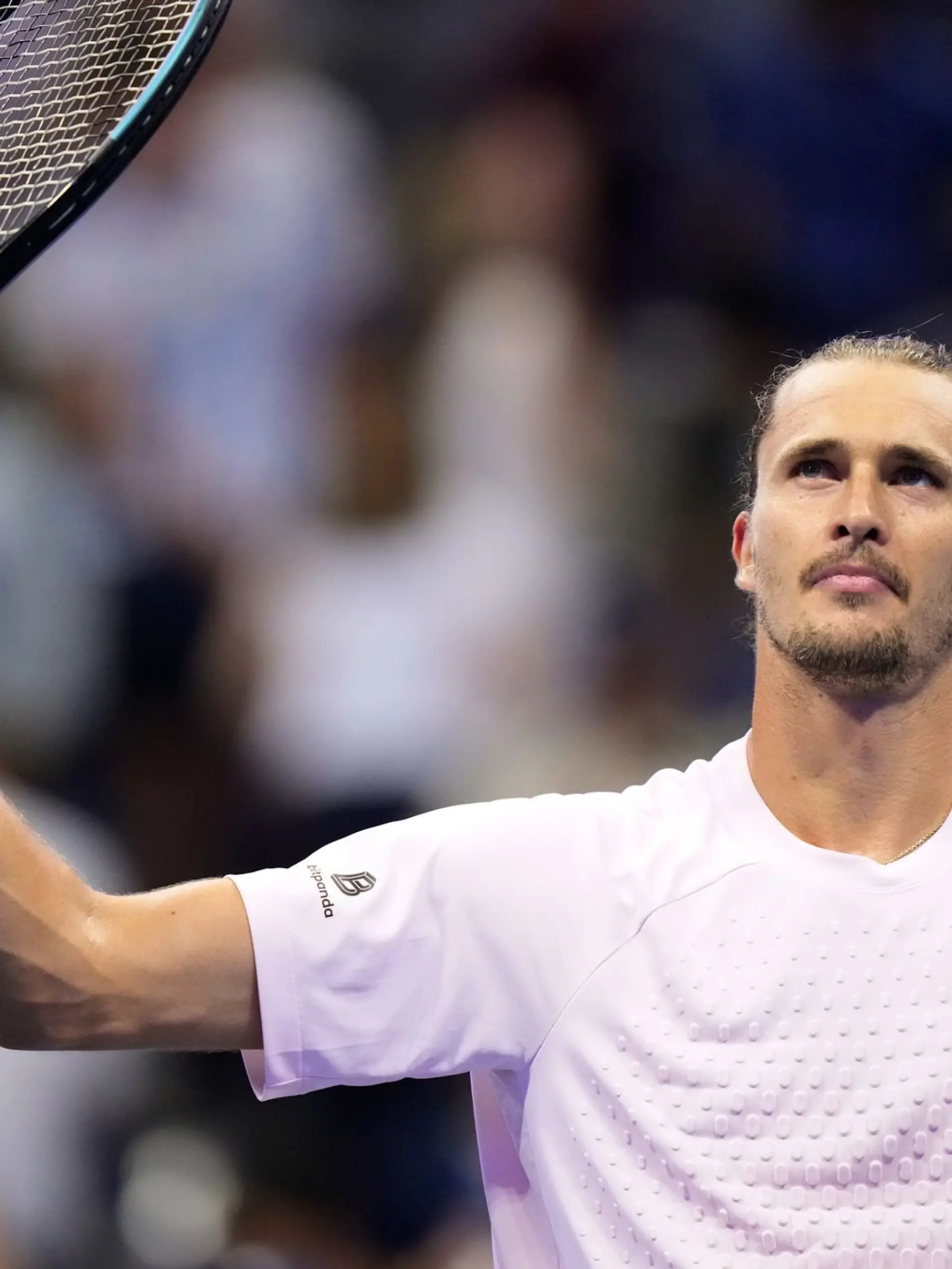 Bild zu: "Ab in die Bar? Zverev souverän vor Mitternacht weiter"