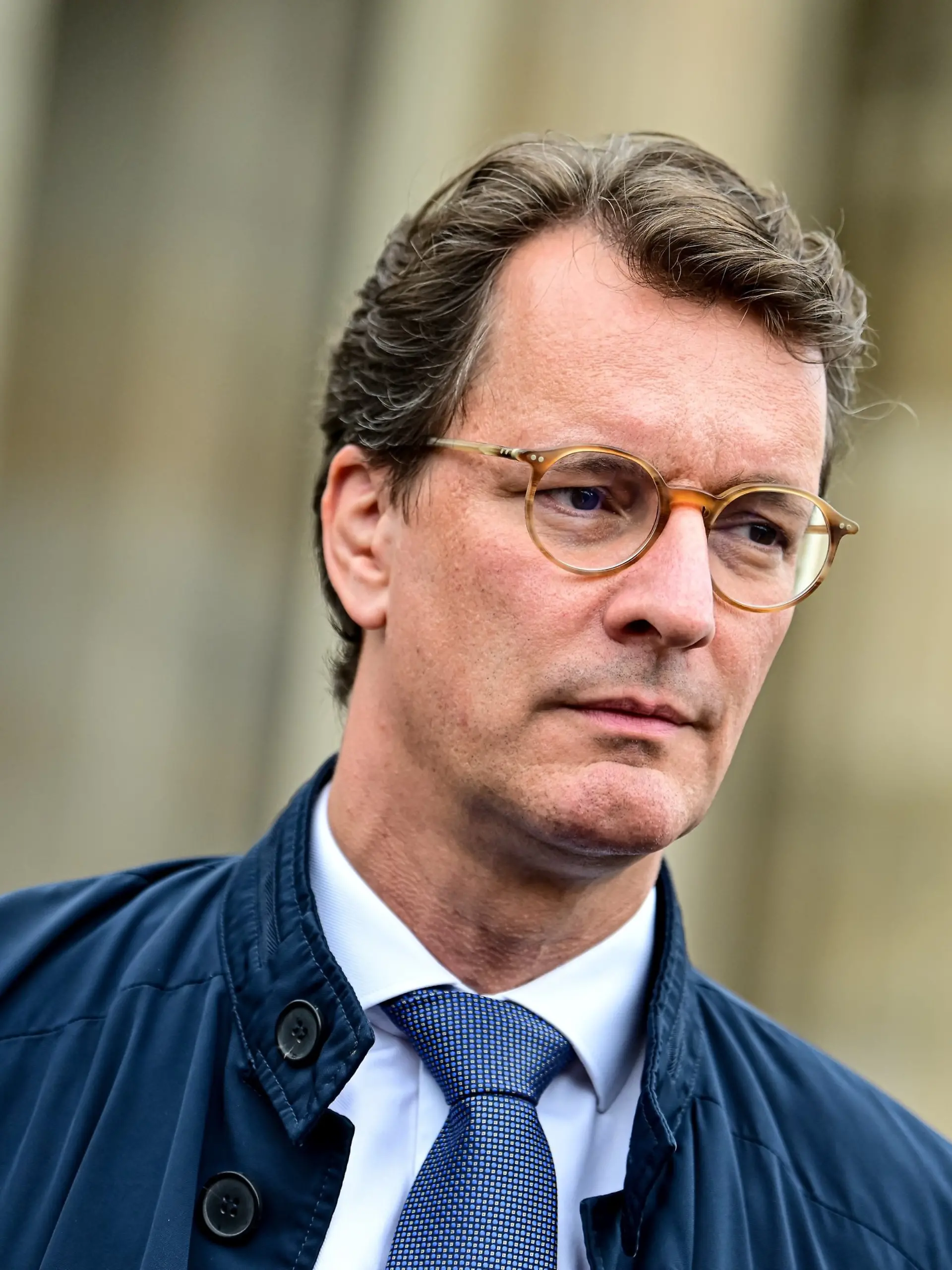 07.09.2026, Berlin: Hendrik Wüst (CDU), Ministerpräsident von Nordrhein-Westfalen, steht bei einem Wahlkampftermin der CDU-Berlin am Brandenburger Tor. (zu dpa: «Wüst fordert Bund-Länder-Arbeitsgruppe zur Prüfung der AfD») Foto: Fabian Sommer/dpa +++ dpa-Bildfunk +++