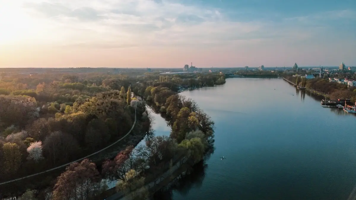 dji_fly_20250414_192538_202_1744651595399_photo (1).jpg