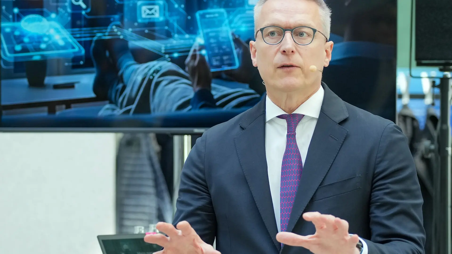 Für Digitalminister Karsten Wildberger ist die sogenannte Eudi-Wallet eines der zentralen Projekte. (Archivbild)