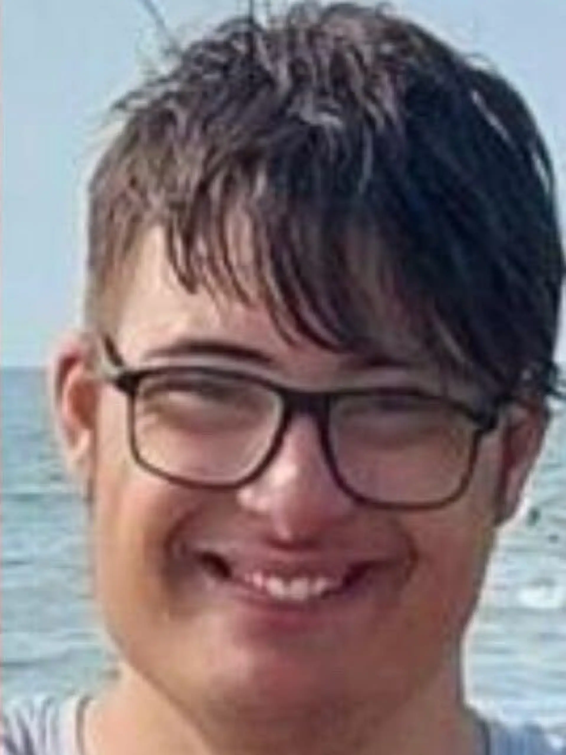 Bild zu: "Wer hat ihn gesehen? 19-Jähriger mit Down-Syndrom vermisst"