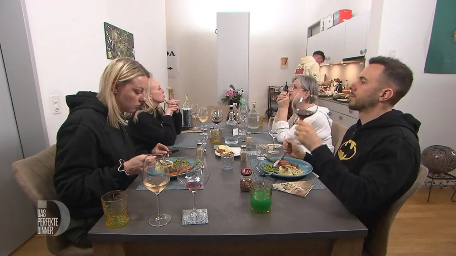 Zwei essen, zwei nicht Wie unangenehm