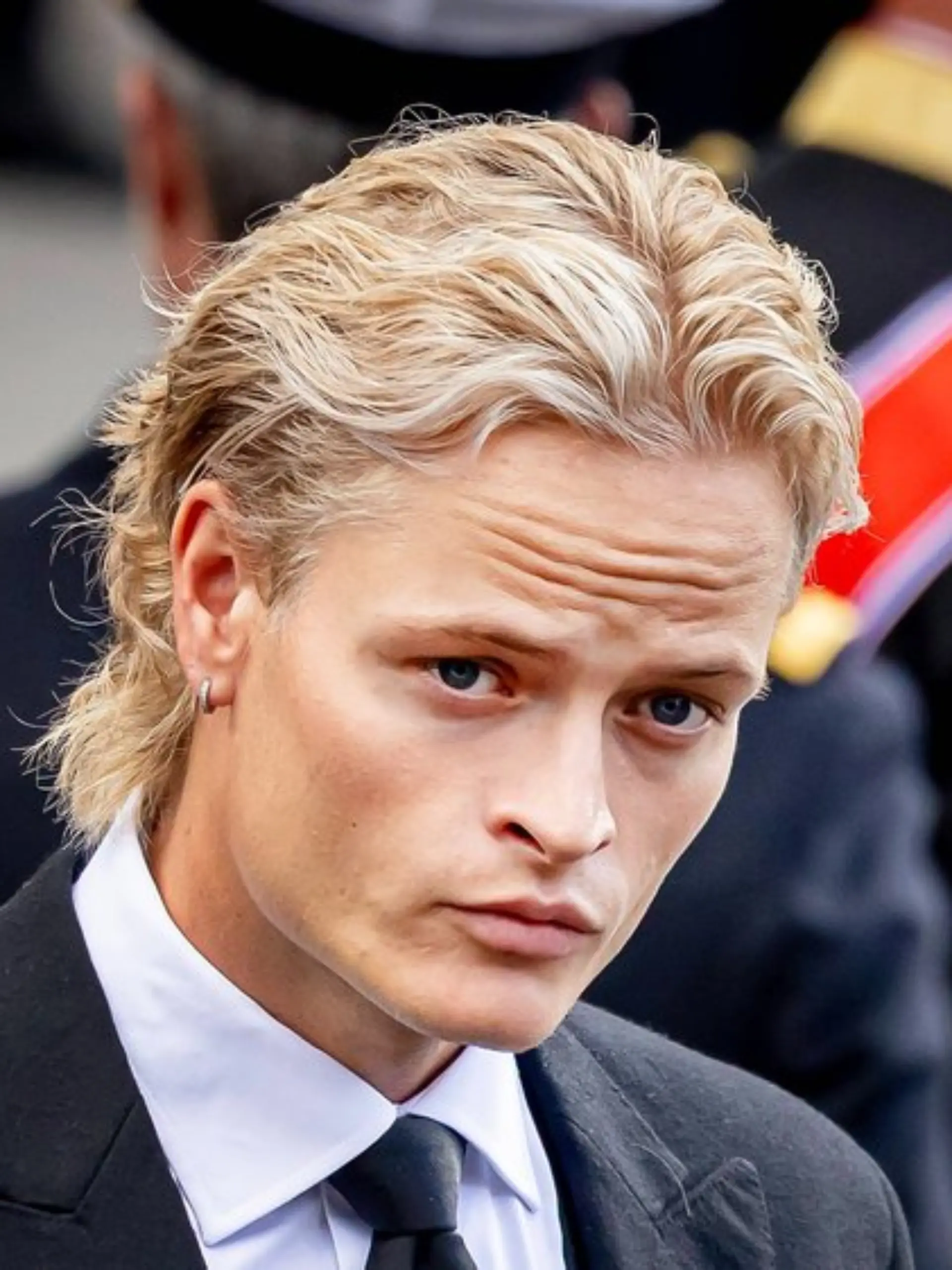 Marius Borg Høiby war am Mittwoch trotz Untersuchungshaft bei der Beerdigung seines Zieh-Großvaters König Harald.
