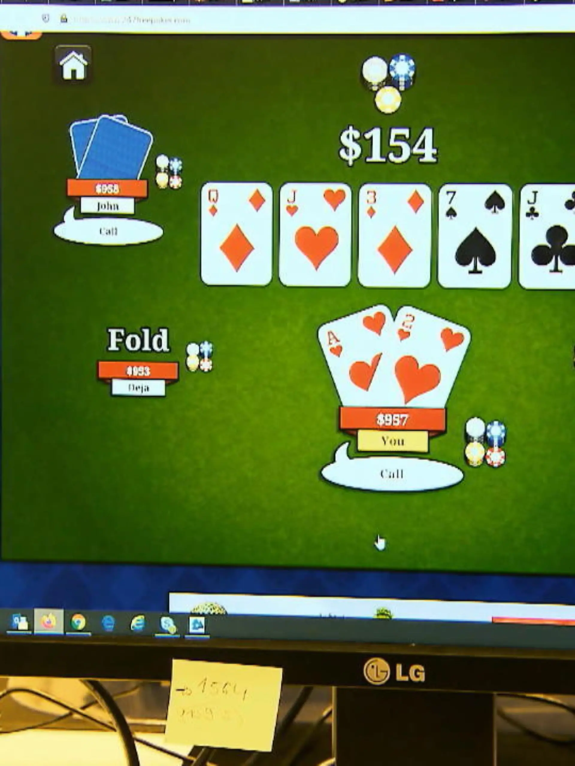 Online-Casinos sind jetzt bundesweit legal. Denn seit 1. Juli ist der tritt der neue Glücksspielstaatsvertrag in Kraft. Bislang war das Online-Zocken nur in Schleswig- Holstein erlaubt. Das grüne Licht für Online-Poker und virtuelle Automatenspiele sehen Experten kritisch - vor allem für Jugendliche und Spielsüchtige. Eine Sucht, die Aliya Yıldız (47) in den Ruin getrieben hat.