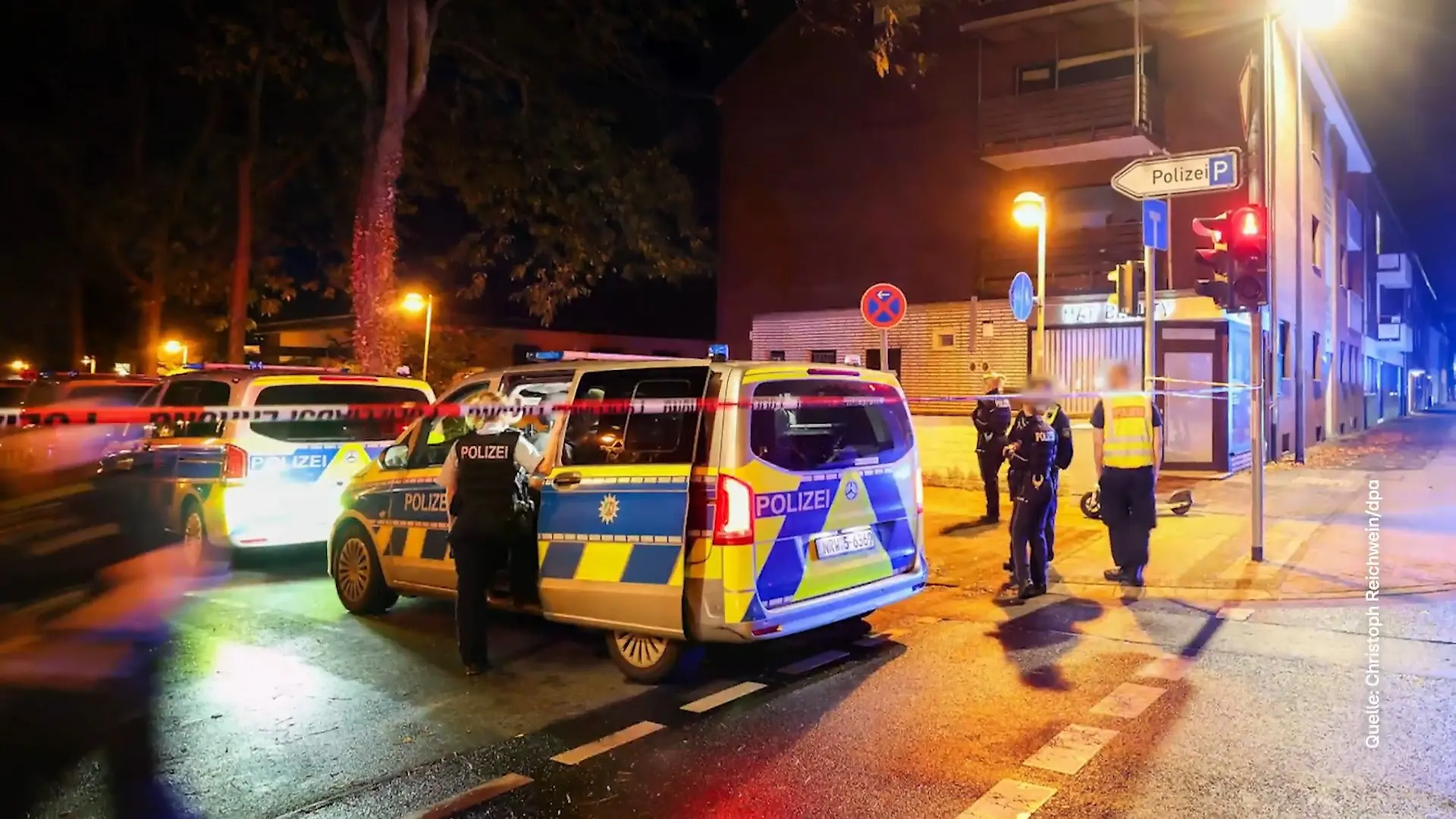 Staatsanwaltschaft vermutet gezielte Provokation 23-Jähriger greift Polizisten mit Messer an – Beam
