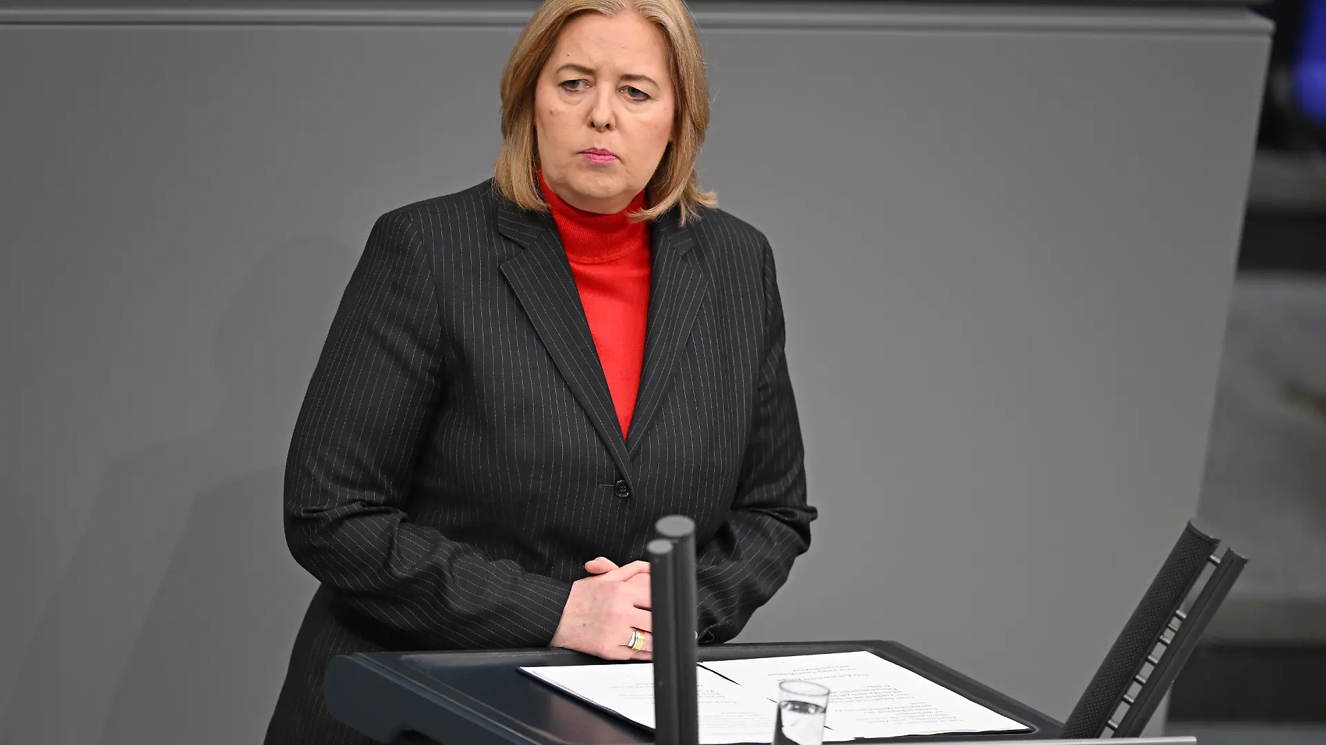 Bärbel Bas (SPD), Bundesministerin für Arbeit und Soziales, spricht im Bundestag bei den Beratungen zum Bundeshaushalt 2027.