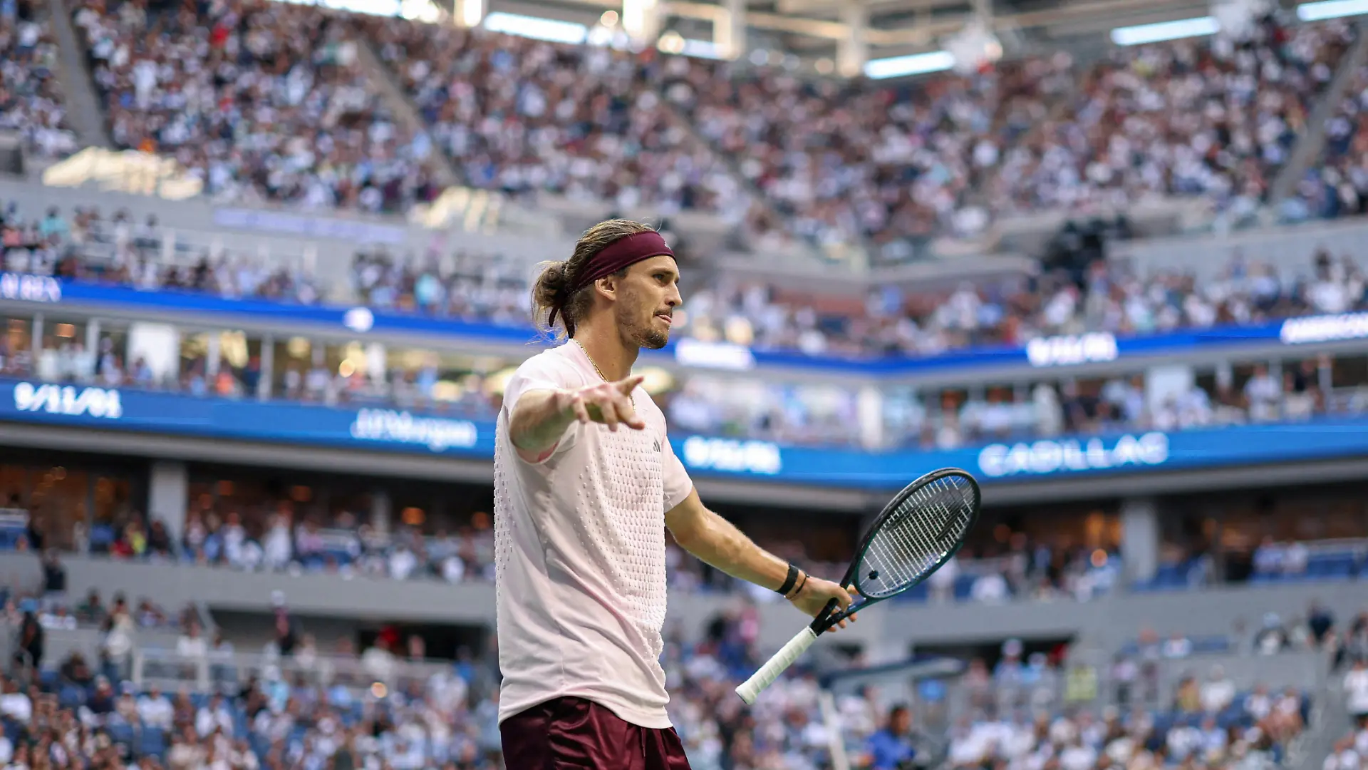 Tennis - U.S. Open - Flushing Meadows, New York, United States - September 11, 2026 Germany's Alexander Zverev celebrates after winning his semifinal match against Russia's Karen Khachanov IMAGN IMAGES via Reuters/Geoff Burke TPX IMAGES OF THE DAY