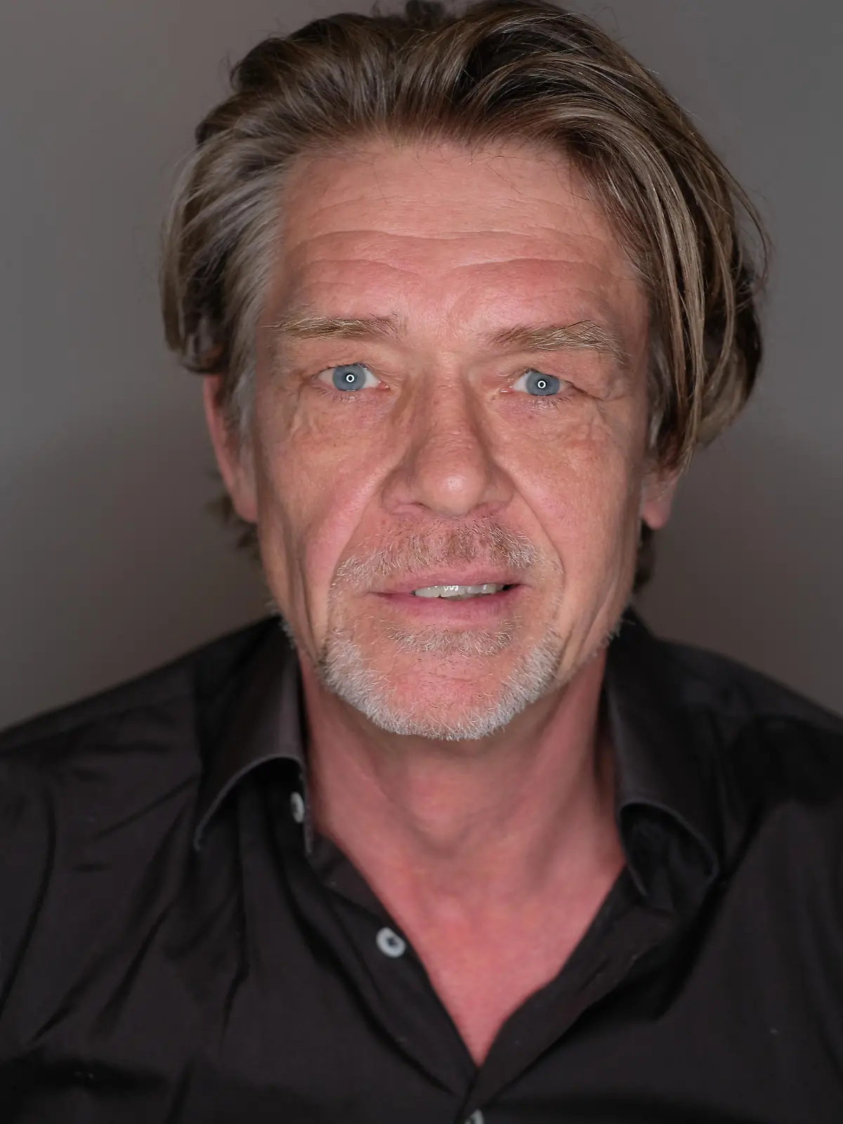 Der Journalist und Autor Hajo Schumacher. hat nicht nur unter seinem eigenen Namen Bücher verfasst, sondern auch für diverse Politiker und Politikerinnen geghostwritet.