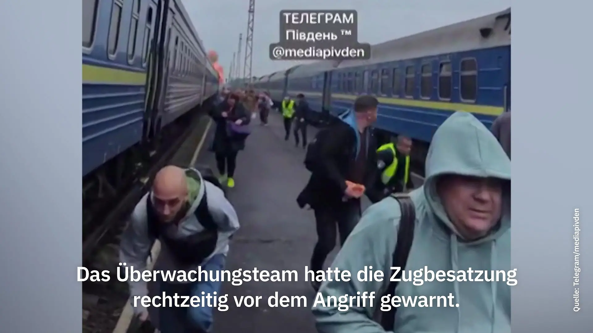 Bild zu: "Brisanter Verdacht! Russen greifen Zug an – Politiker in Gefahr?"