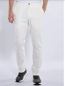 Cordhose in Reinweiss
