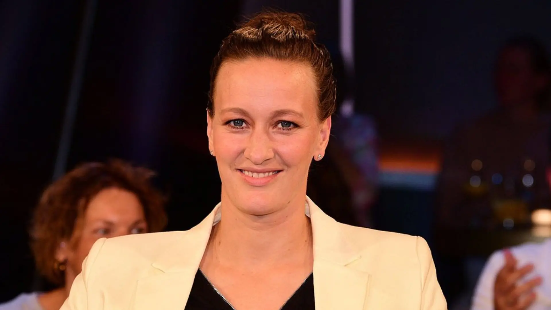 Almuth Schult - hier 2025 bei der NDR Talk Show - bleibt nach ihrer aktiven Fußballkarriere im TV präsent.