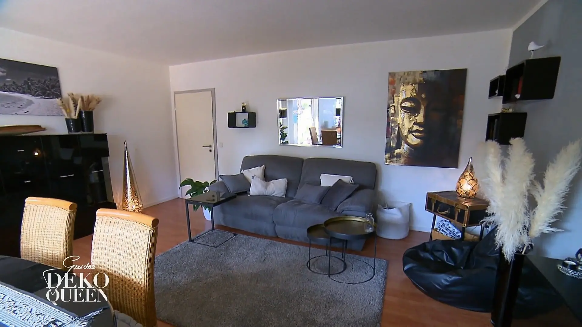 Das Wohnzimmer von Joyce und ihrer Mutter vor der Umgestaltung