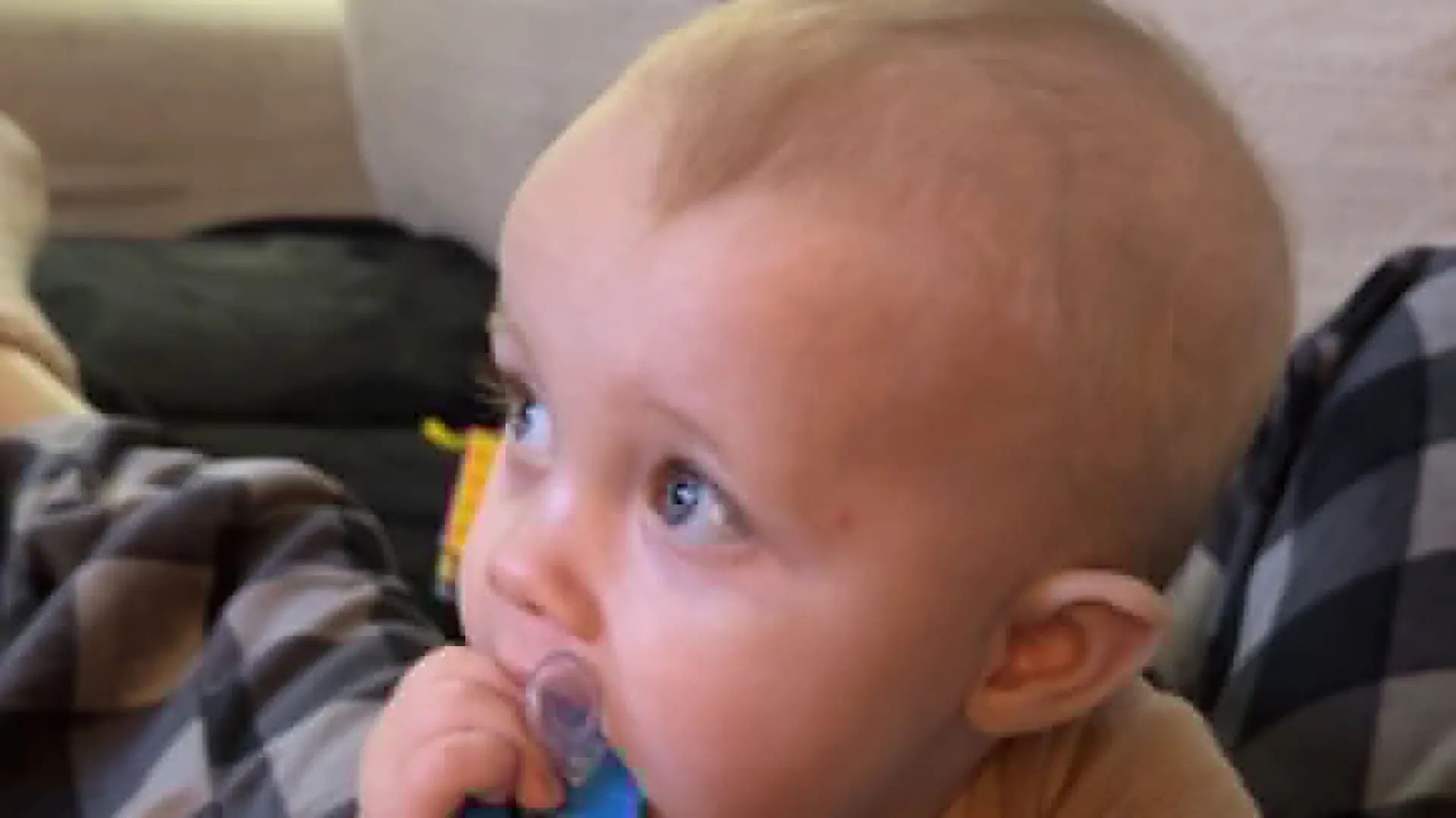 Baby Grayson (11 Monate) tot gefunden – Babysitter (19) festgenommen