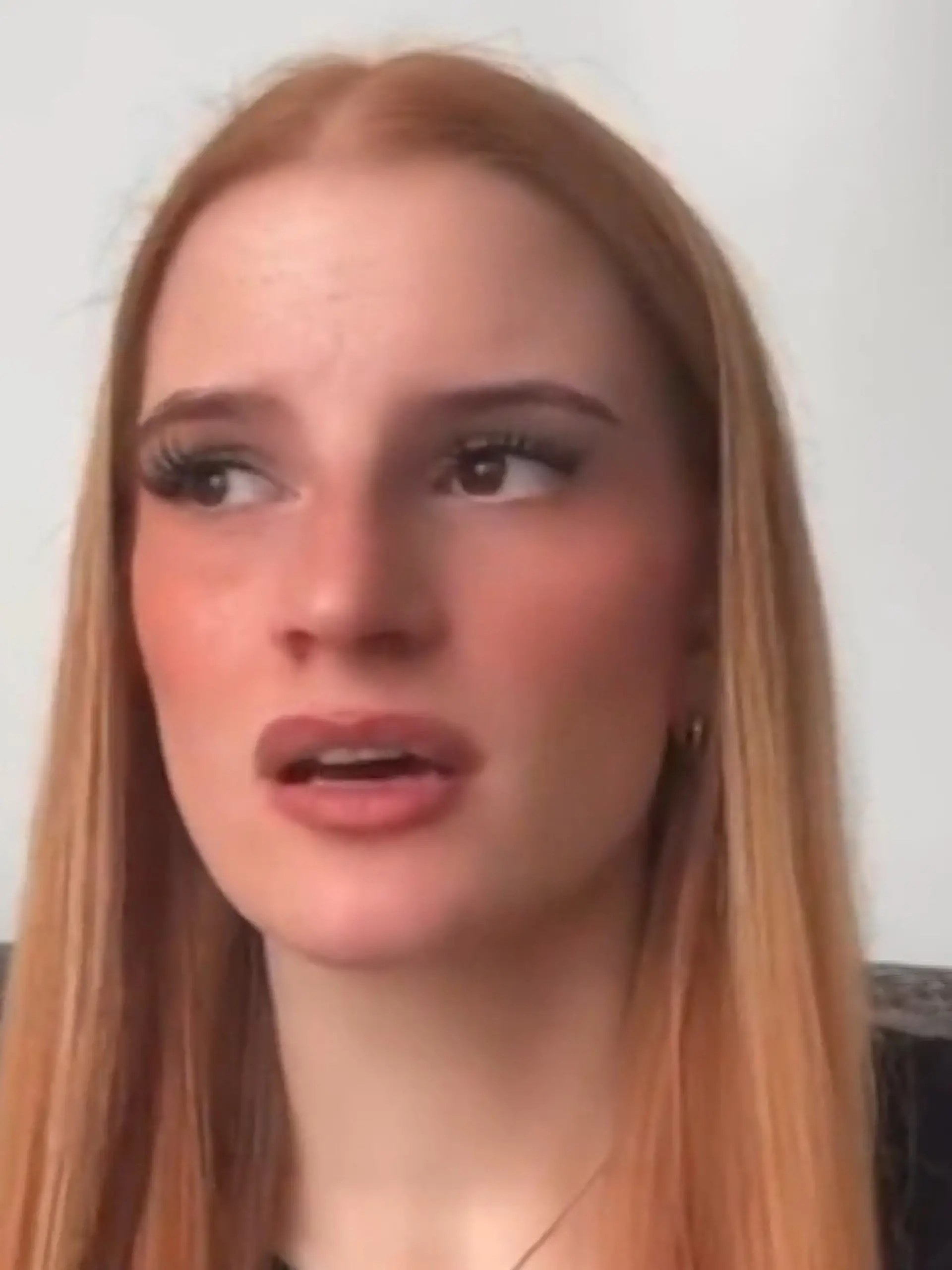 Bild zu: "Beziehung seit „Sommerhaus" unter Beschuss! Jetzt wehrt sich Nico Legats Freundin Laura "