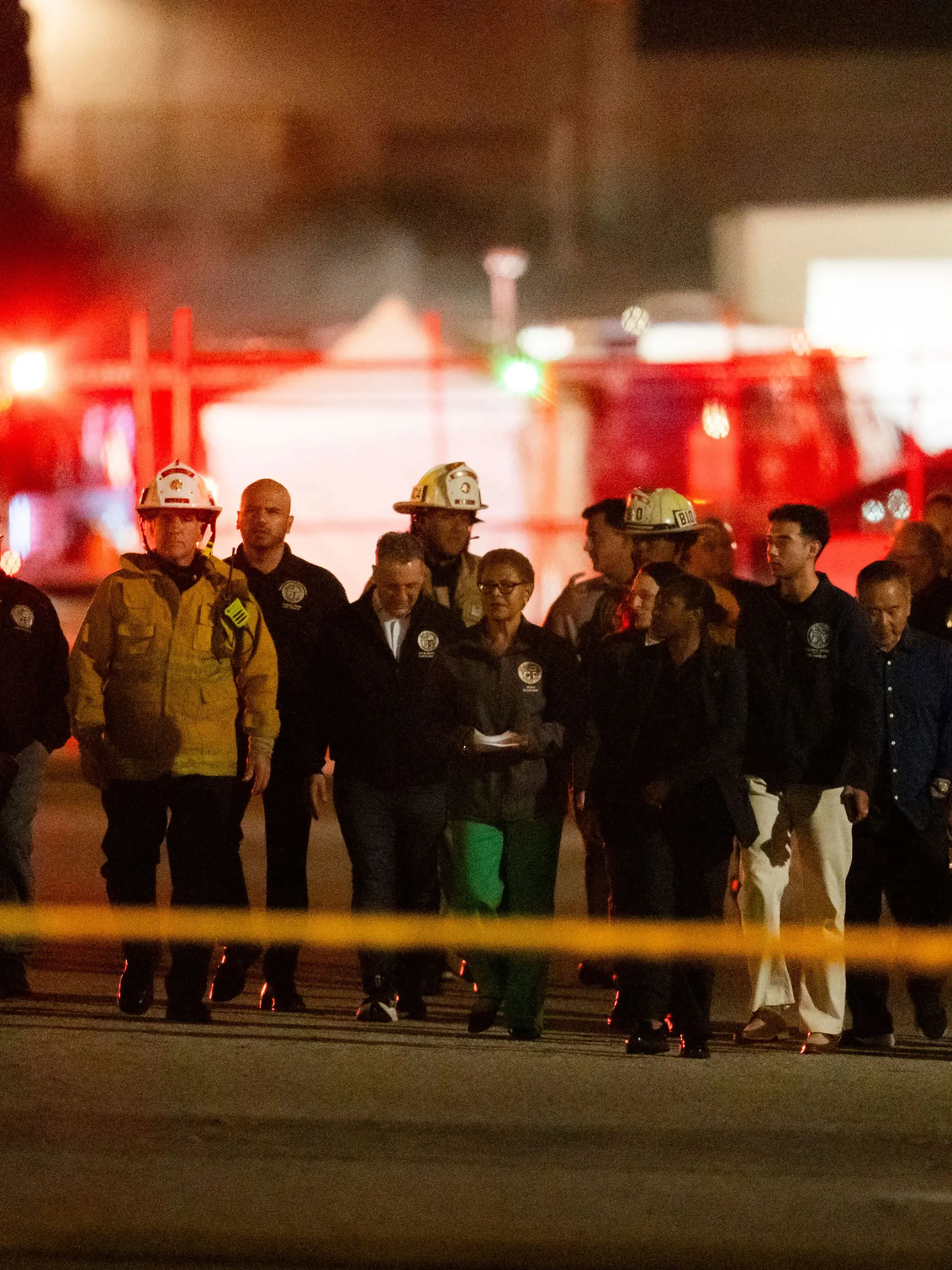 Nachrichten-Heli stürzt mitten in Los Angeles ab