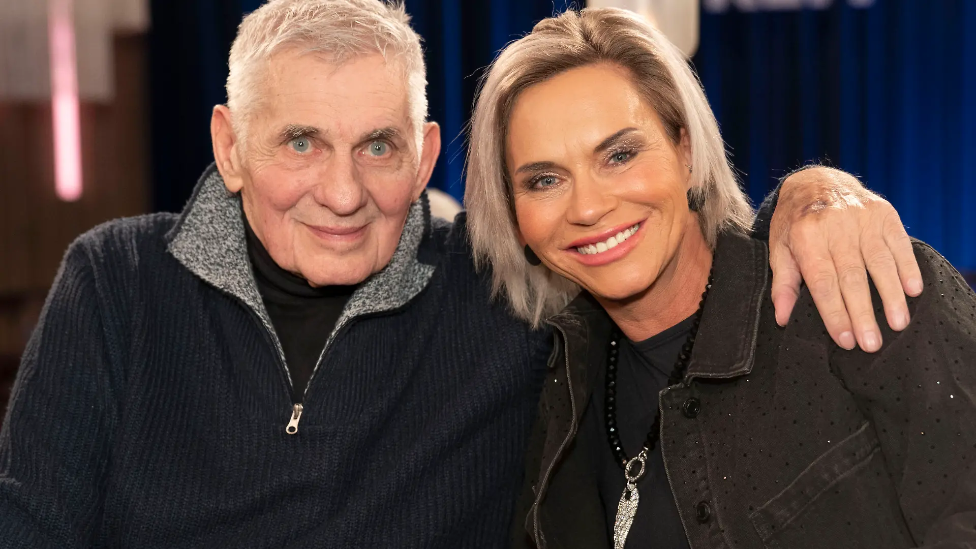 Heinz Hoenig mit Ehefrau Annika Kärsten-Hoenig bei der Aufzeichnung der WDR-Talkshow 'Kölner Treff' im WDR Studio BS 3. Köln, 20.11.2025
