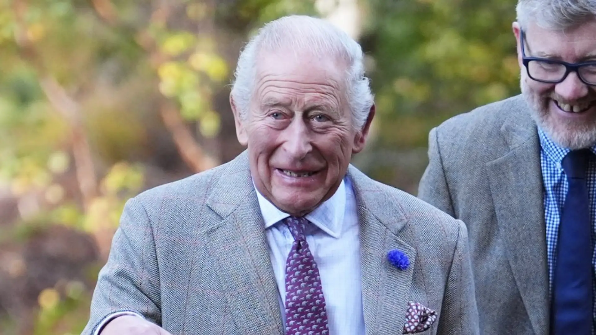König Charles war beim Termin in den Cairngorms gut gelaunt.