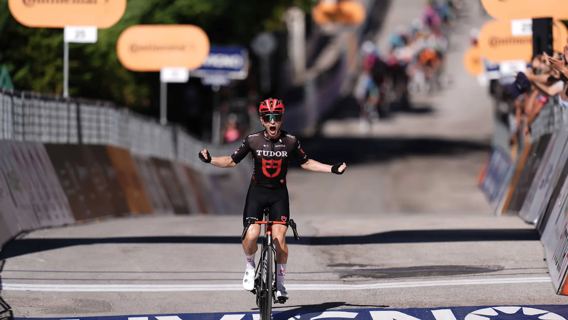 Germany s Lennart Jasch of Tudor Pro Cycling Team winner of stage during the Giro dAbruzzo, stage 2 from Popoli Terme to Caramanico Terme 143 km - Abruzzo, Italy - Wednesday, September 16, 2026. - cycling. PUBLICATIONxNOTxINxITAxFRAxCHN Copyright: xMassimoxPaolone/LaPressex