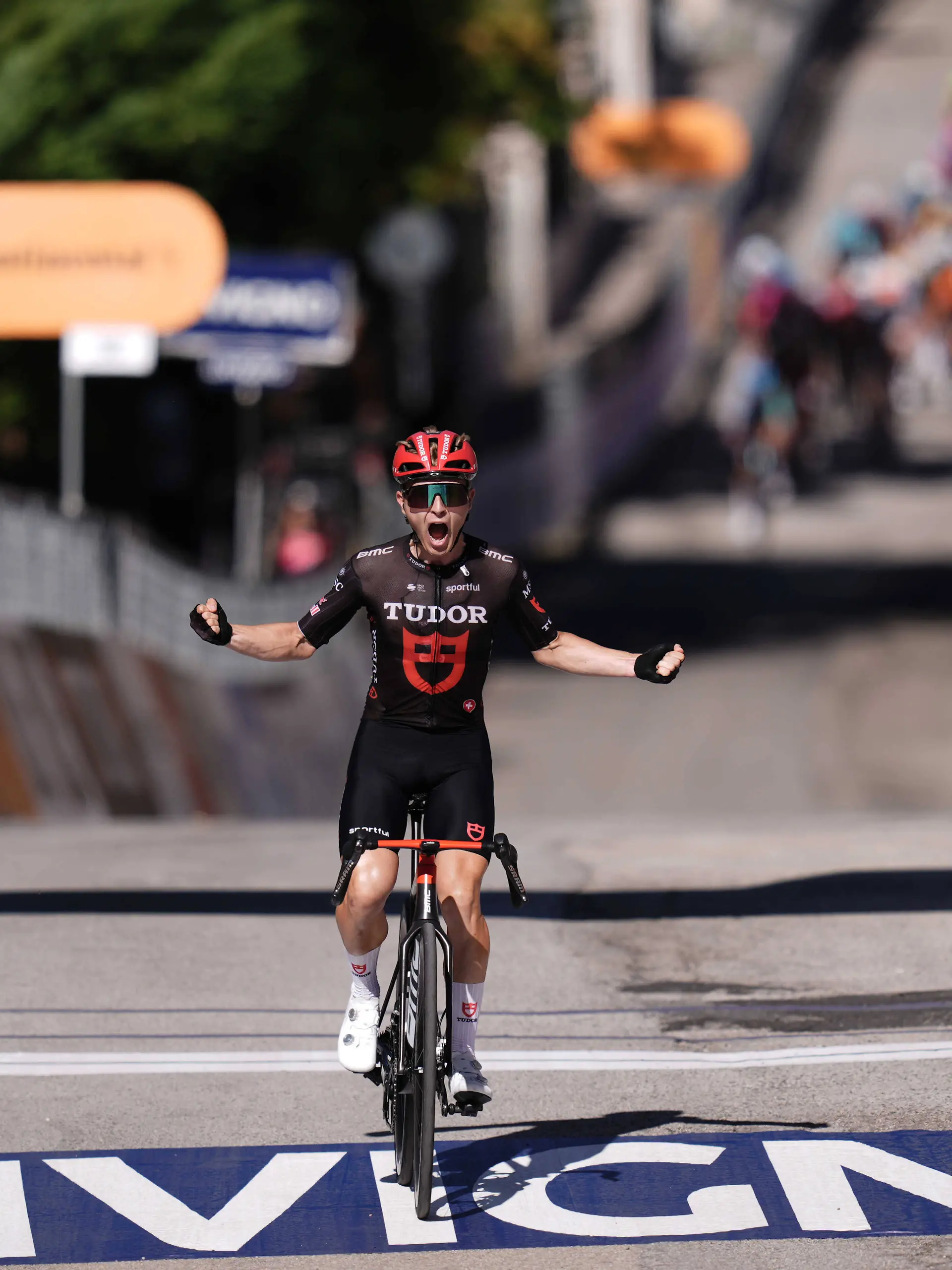 Germany s Lennart Jasch of Tudor Pro Cycling Team winner of stage during the Giro dAbruzzo, stage 2 from Popoli Terme to Caramanico Terme 143 km - Abruzzo, Italy - Wednesday, September 16, 2026. - cycling. PUBLICATIONxNOTxINxITAxFRAxCHN Copyright: xMassimoxPaolone/LaPressex