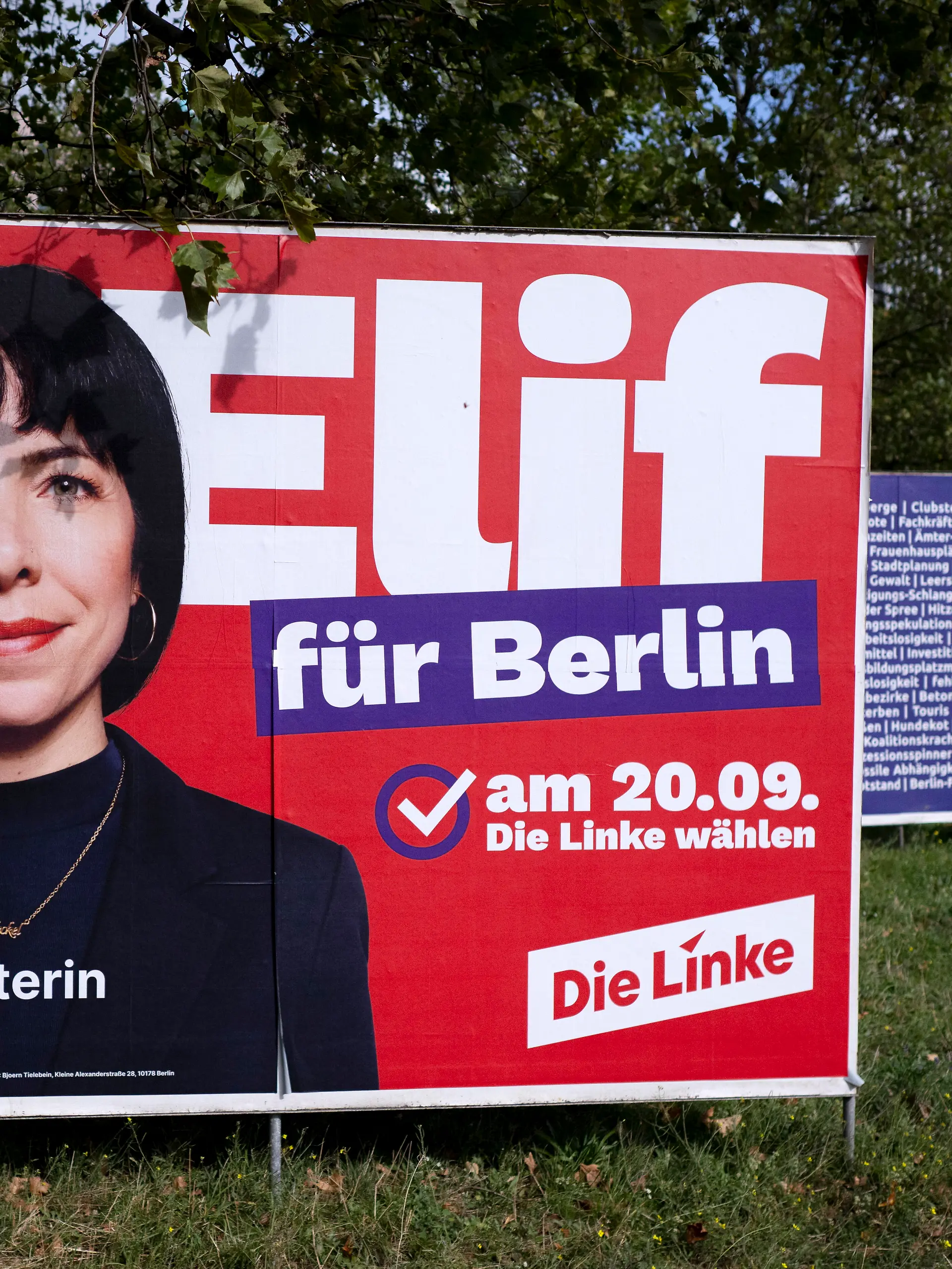 DEU, Deutschland, Germany, Berlin, 14.09.2026 Wahlplakat mit Foto von Elif Eralp , Spitzenkandidatin der Partei Die Linke in Berlin mit Slogan Buergermeisterin fuer Berlin fuer die Abgeordnetenhauswahl am 20. September 2026 in Berlin Deutschland en: Election poster featuring a photo Elif Eralp , lead candidate for The Left Party in Berlin for the Berlin House of Representatives election on September 20 2026 in Berlin Germany