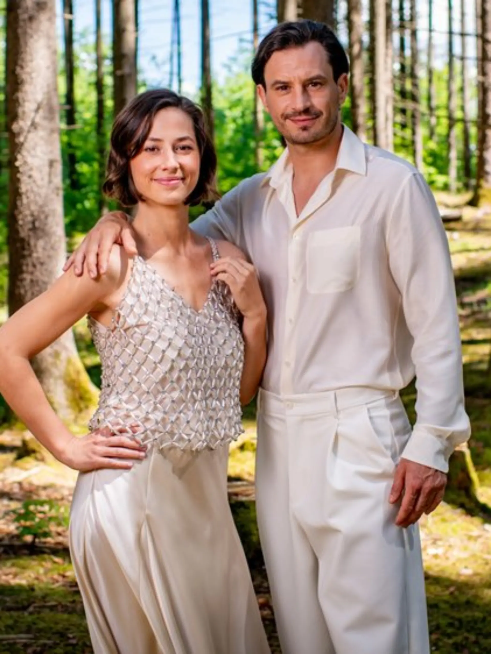 Pippa Fee Rupperti und Jaime Ferkic spielen Emilia und Massimo.