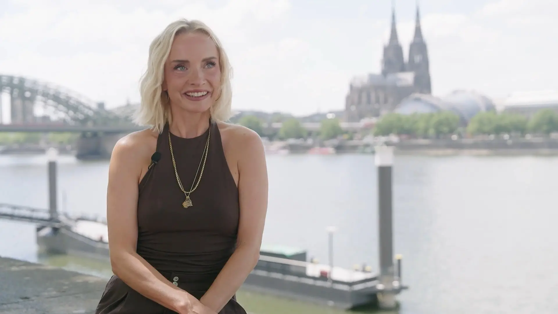 Was ihr garantiert noch nicht über die RTL-Moderatorin wusstet Fünf Geheimnisse von Janin Ullmann