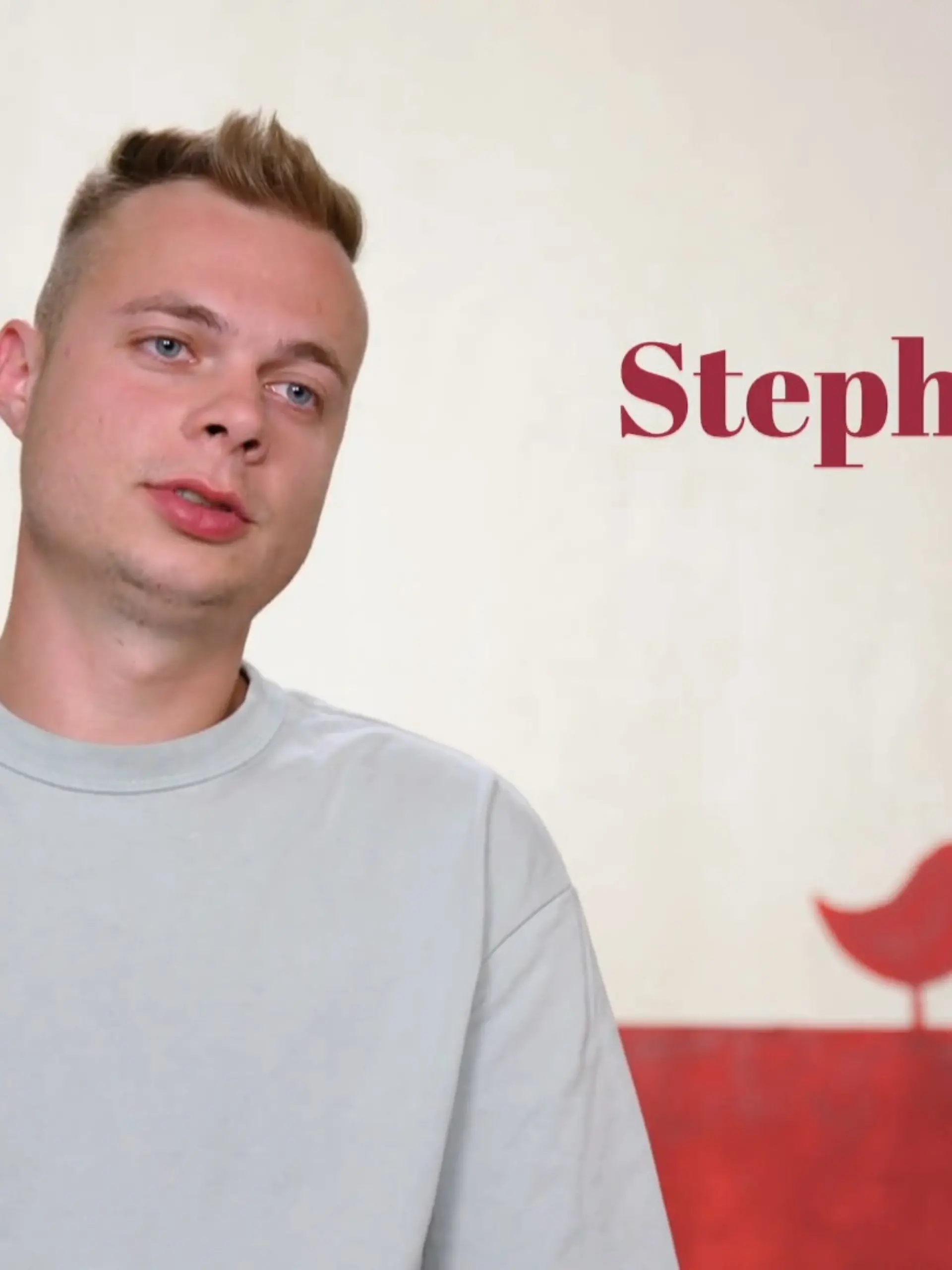 Bild zu: "Stephan steht seine Schüchternheit oft im Weg"