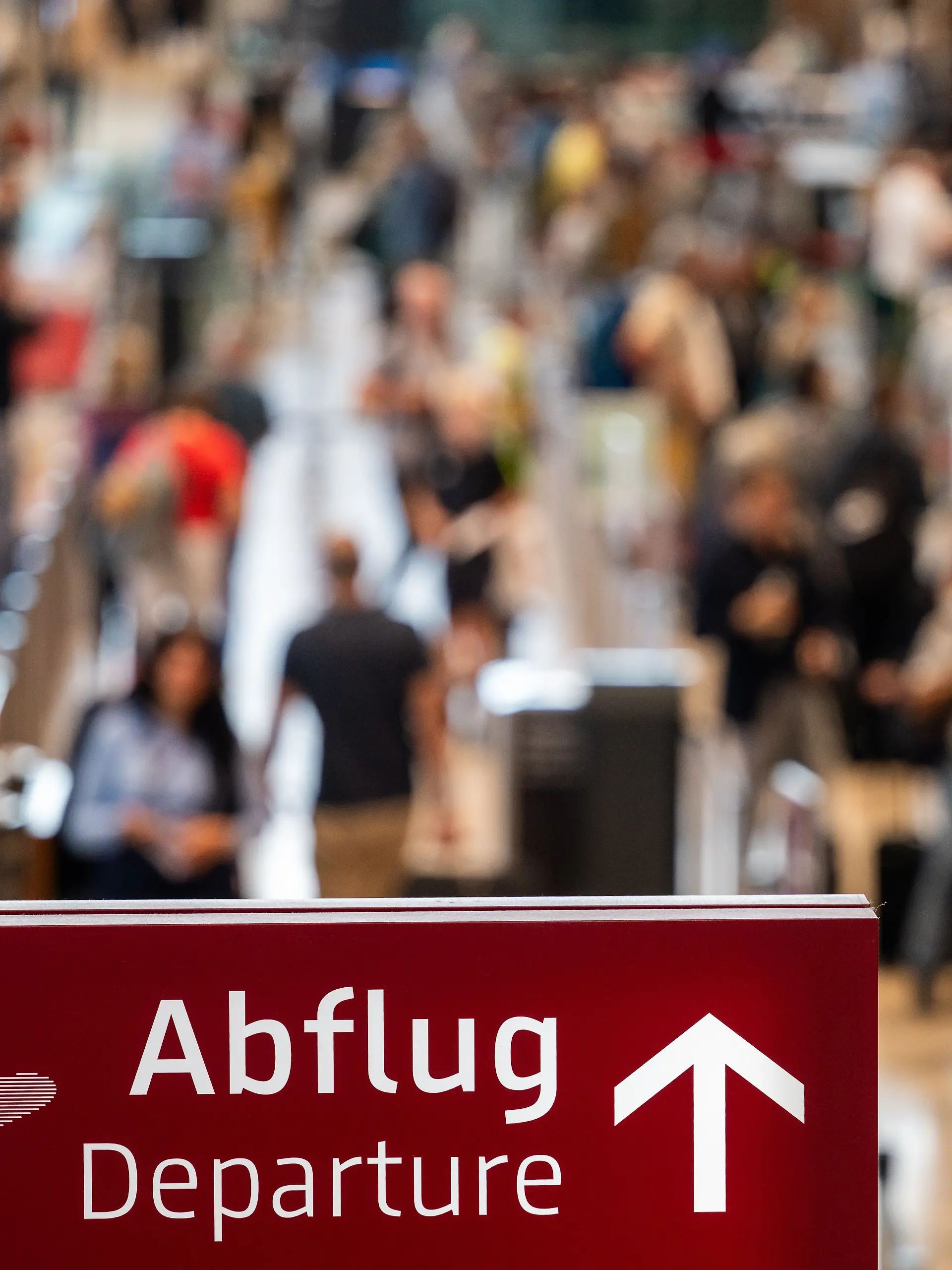 Ein Fluggast durfte nicht mitfliegen – und rächte sich brutal!