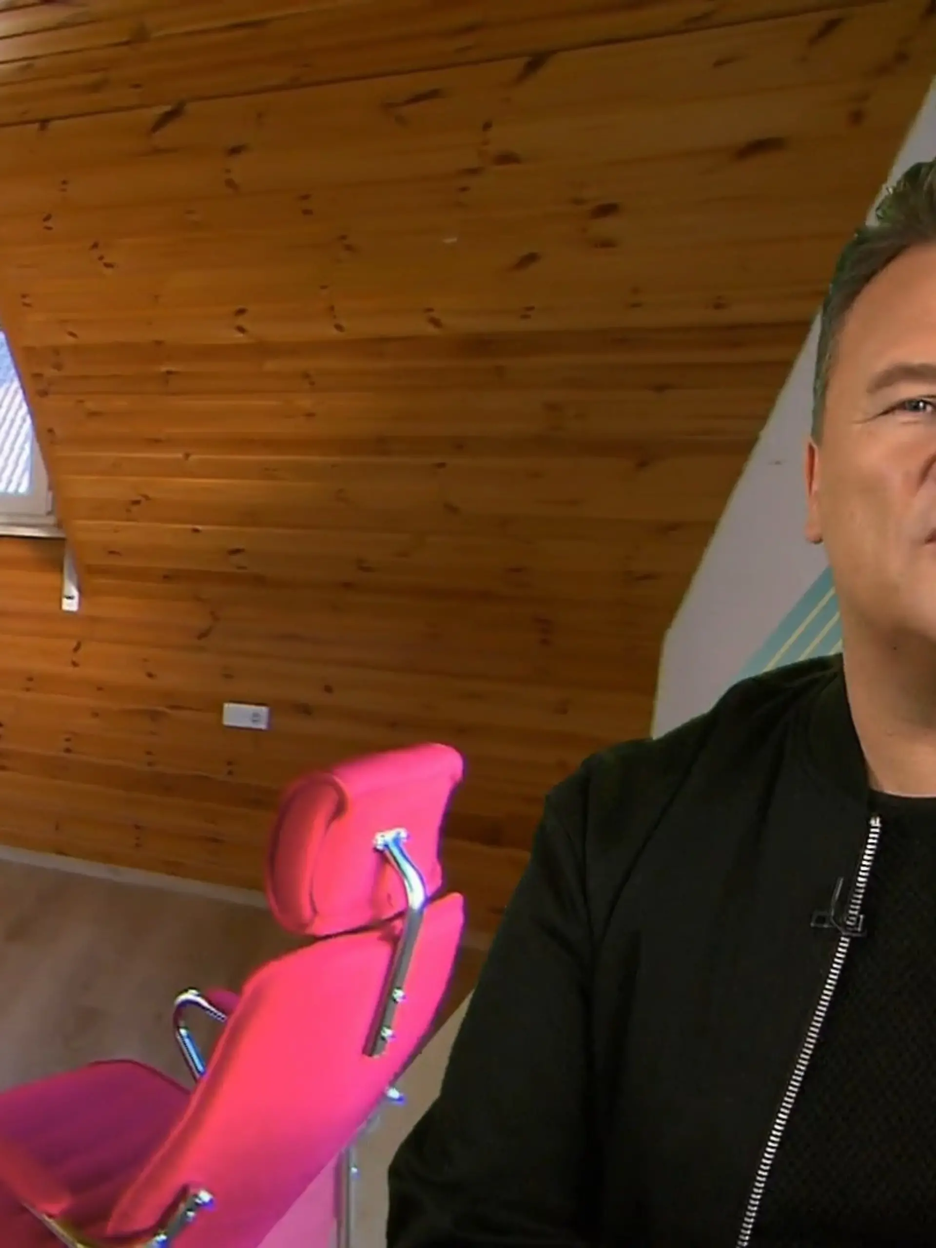 Bild zu: "Guido hofft auf weiße Wände"