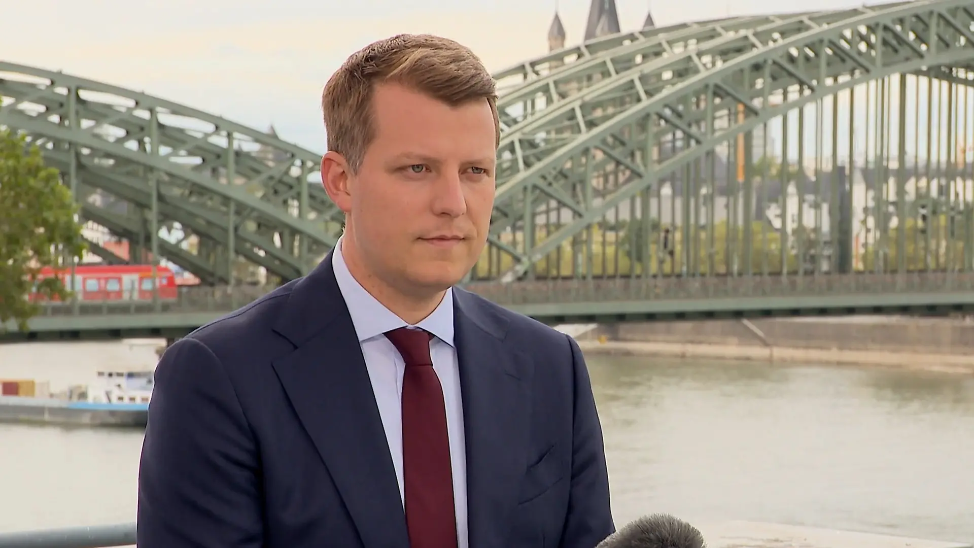 Sommerinterview mit Henning Höne (FDP) NRW-Parteivorsitzender im Gespräch