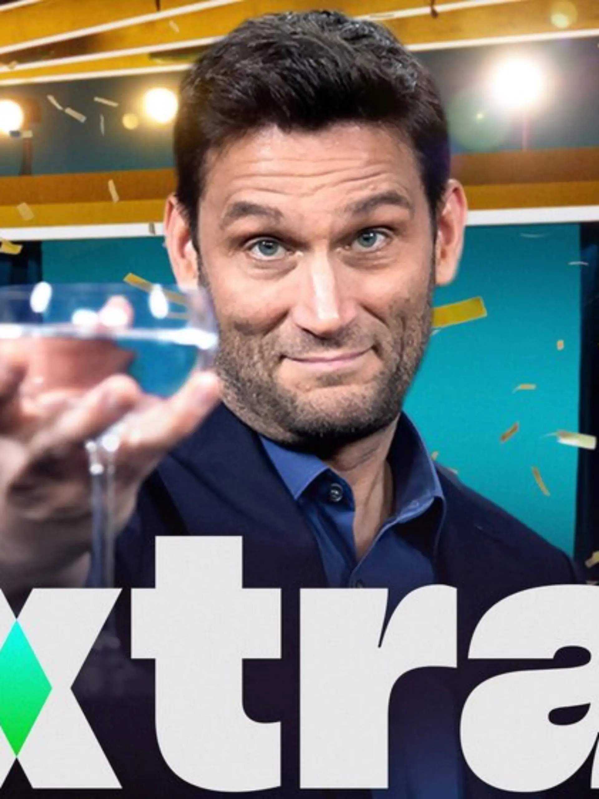"50 Jahre extra 3 - Die Show": Christian Ehring moderiert eine einmalige Geburtstagsshow mit dem aktuellen "extra 3"-Ensemble und prominenten Gästen aus der deutschen Satire- und Comedylandschaft.