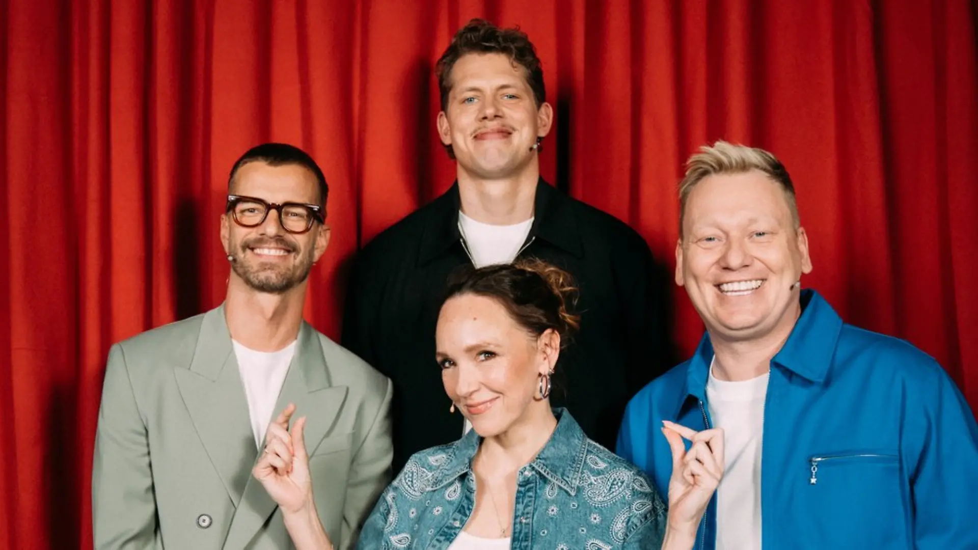 Joko Winterscheidt (l.) tritt in den neuen Folgen von "Wer stiehlt mir die Show?" gegen Moritz Wagner (h.), Carolin Kebekus und Jens Knossalla an.