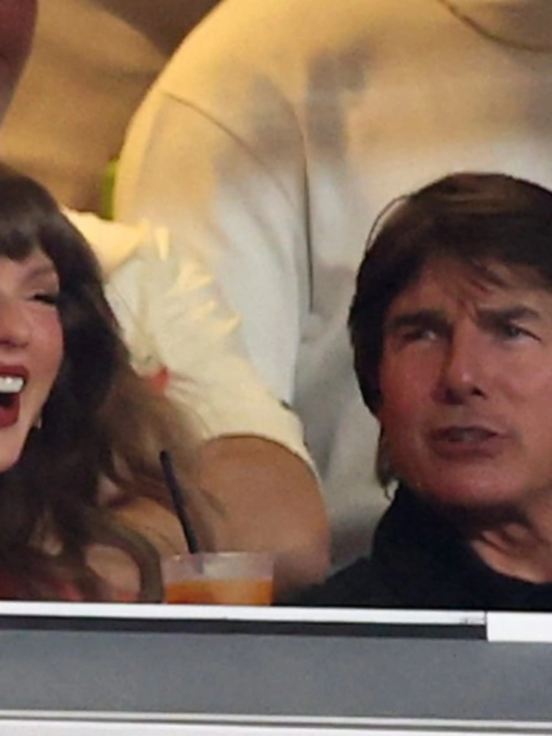 Weltstars unter sich: Tom Cruise und Taylor Swift sorgten mit ihrem gemeinsamen Football-Besuch für Aufsehen.