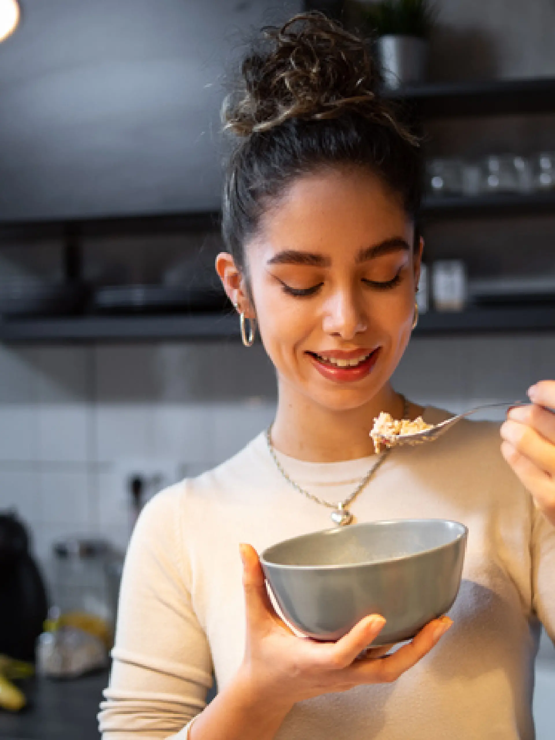 Bild zu: "Probleme beim Einschlafen? Dann solltet ihr abends diese Lebensmittel essen"