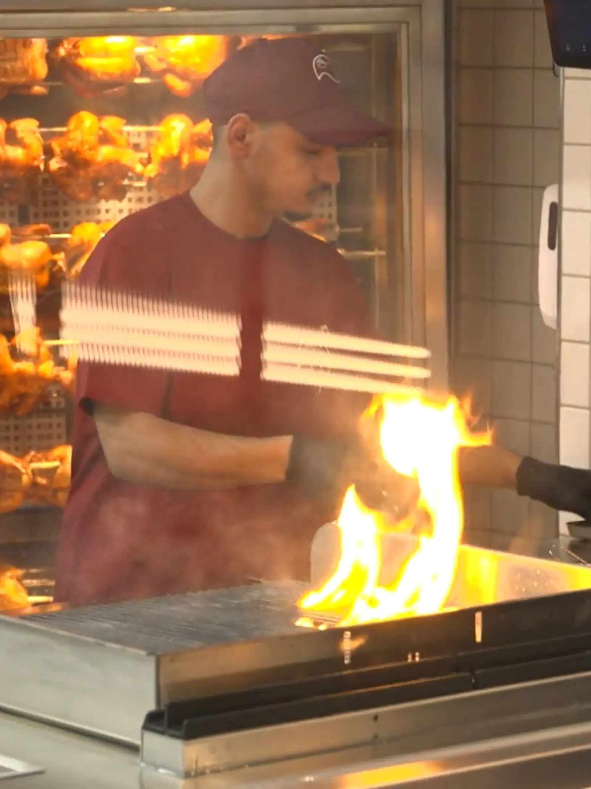 Bild zu: "Hähnchen-Hype in Köln"