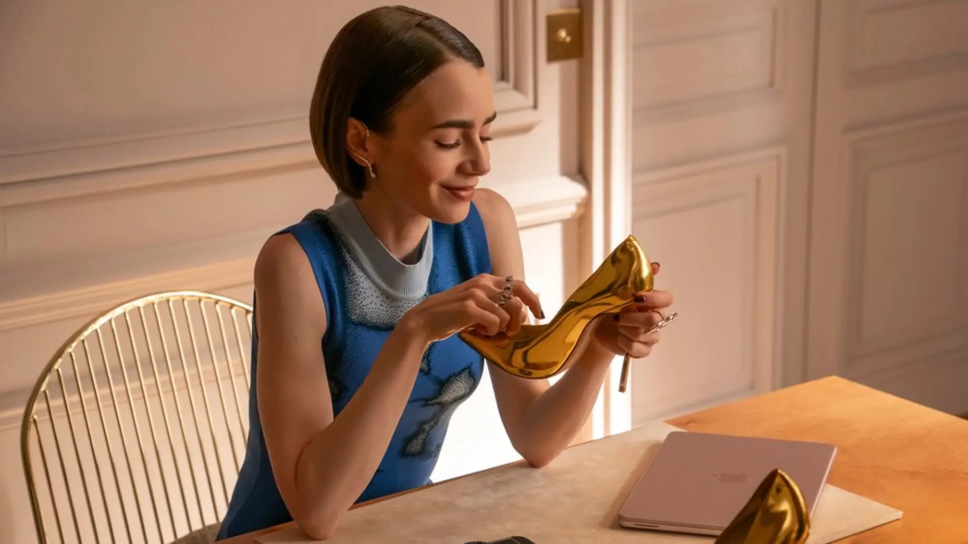Lily Collins als Emily in "Emily in Paris".