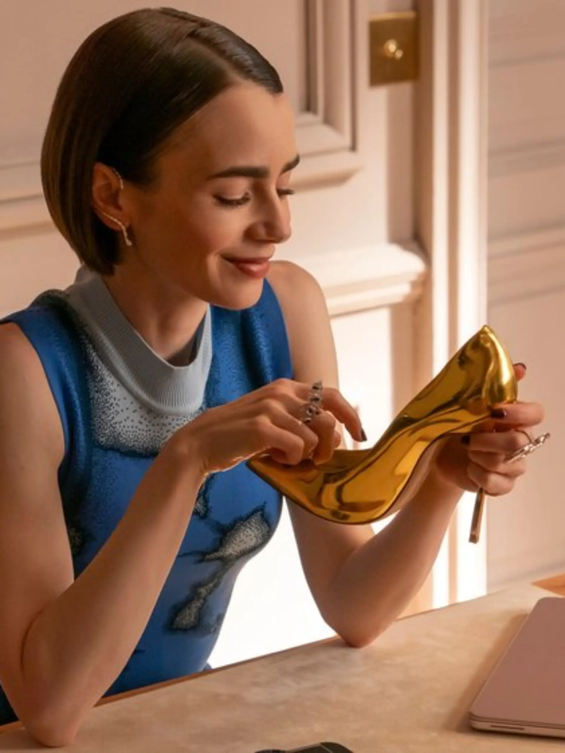 Lily Collins als Emily in "Emily in Paris".