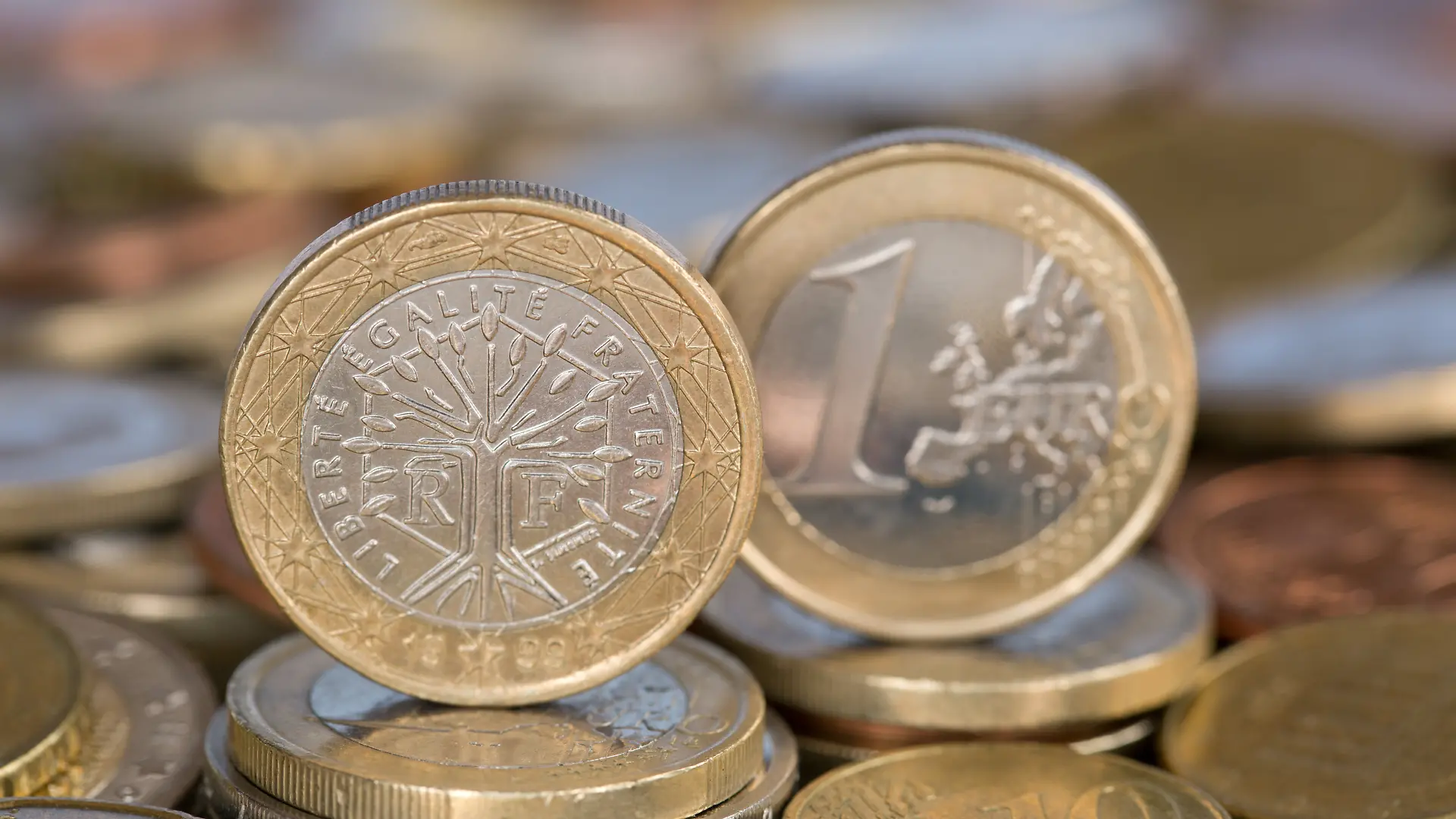 euro frankreich euromünze 1 euro Bildverwendung nur mit Urhebervermerk: Markus Mainka/Shotshop/picture alliance. Keine Exlusivverkäufe möglich.