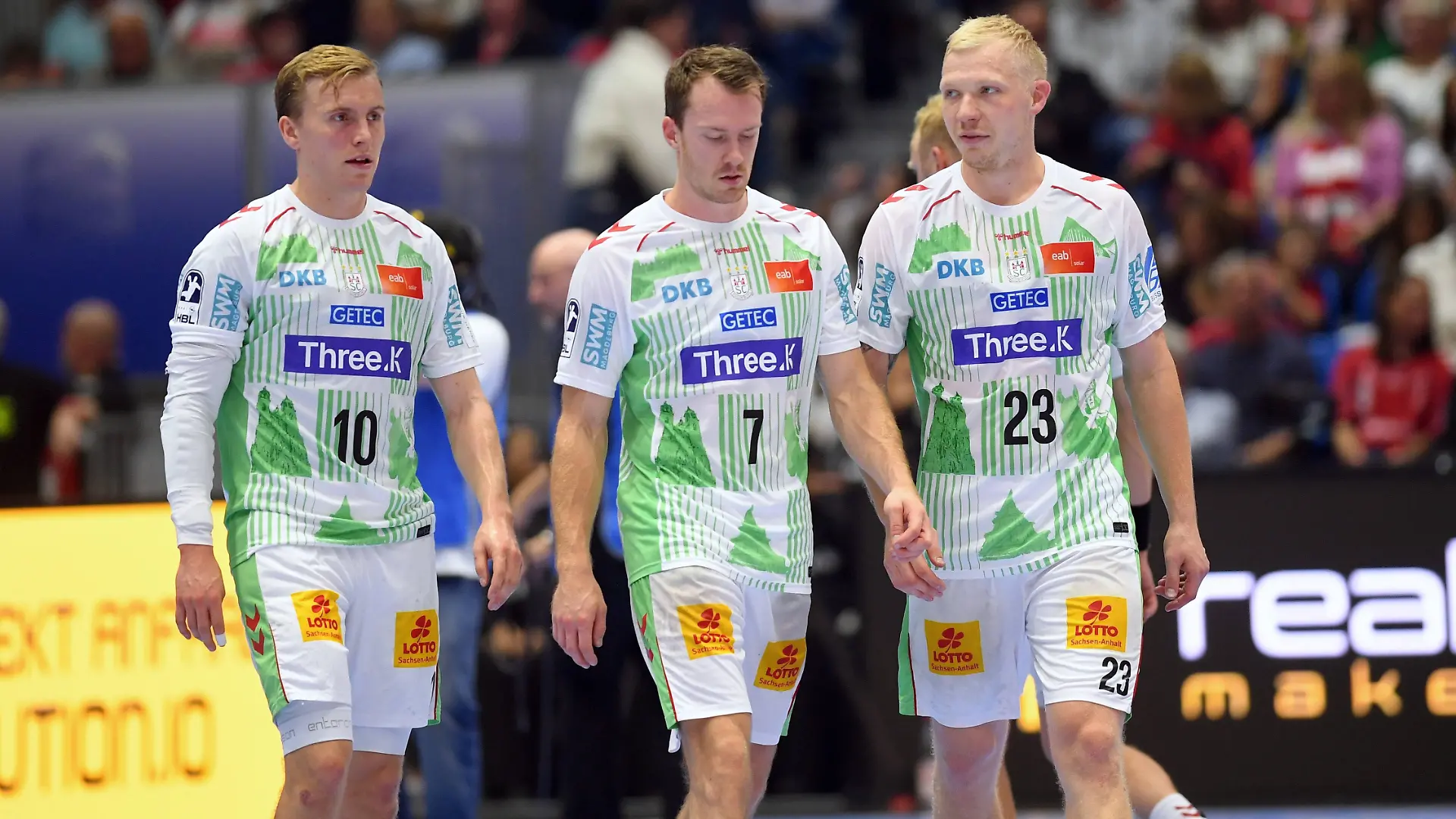 enttaeuscht, frustriert, Emotion , Gisli Thorgeir Kristjansson SC Magdeburg 10, Felix Claar SC Magdeburg 7, Magnus Saugstrup SC Magdeburg 23 , GER, MT Melsungen - SC Magdeburg, Handball, 1. Bundesliga, 5. Spieltag, Saison 2026/2027, 20.09.2026, GER, MT Melsungen - SC Magdeburg, Handball, 1. Bundesliga, 5. Spieltag, Saison 2026/2027, 20.09.2026 Kassel *** Disappointed, frustrated, emotion, Gisli Thorgeir Kristjansson, SC Magdeburg 10, Felix Claar, SC Magdeburg 7, Magnus Saugstrup, SC Magdeburg 23, GER, MT Melsungen vs. SC Magdeburg, handball, 1st Bundesliga, Matchday 5, 20262027 season, September 20, 2026, GER, MT Melsungen vs. SC Magdeburg, Handball, 1st Bundesliga, Matchday 5, 20262027 Season, September 20, 2026, Kassel Copyright: xEibner-Pressefotox/xRolandxSippelx EP_RSL
