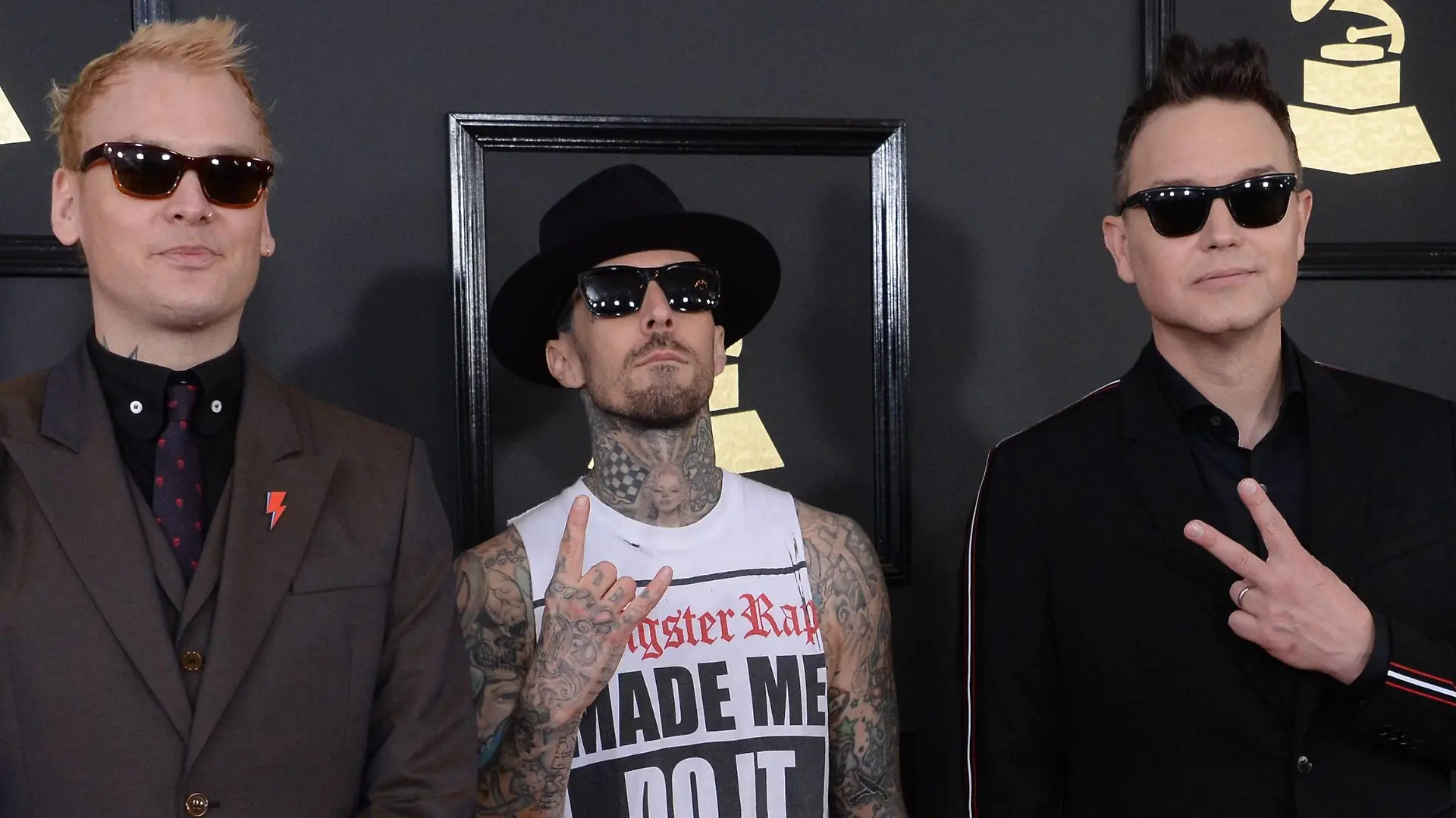 (L-R) Recording artists Mark Hoppus, Travis Barker and Matt Skiba of Blink-182 arrive for the 59th annual Grammy Awards held at Staples Center in Los Angeles on February 12, 2017. PUBLICATIONxINxGERxSUIxAUTxHUNxONLY LAP201702121147 JIMxRUYMEN
l r Recording Artists Mark Hoppus Travis Barker and Matt Skiba of Blink 182 Arrive for The 59th Annual Grammy Awards Hero AT Staples Center in Los Angeles ON February 12 2017 PUBLICATIONxINxGERxSUIxAUTxHUNxONLY LAP201702121147 JIMxRUYMEN