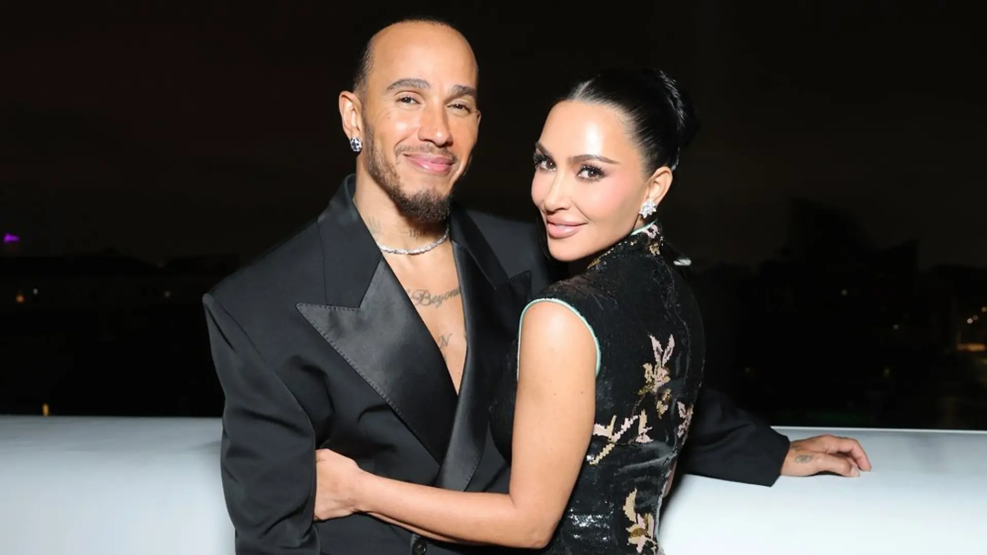 Über den roten Teppich gingen sie zwar getrennt, danach aber konnten Lewis Hamilton und Kim Kardashian die Hände nicht voneinander lassen.