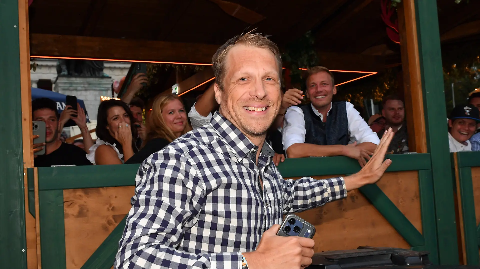 Oliver Pocher beim Almauftrieb in der Käfer Wiesn Schänke auf dem 191. Oktoberfest 2026 auf der Theresienwiese. München, 20.09.2026
