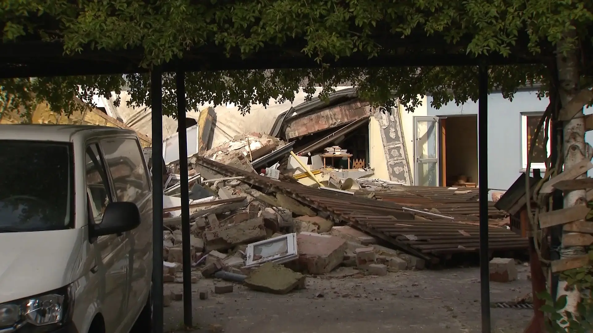 Kita nach Explosion eingestürzt Schock in Wolfsburg