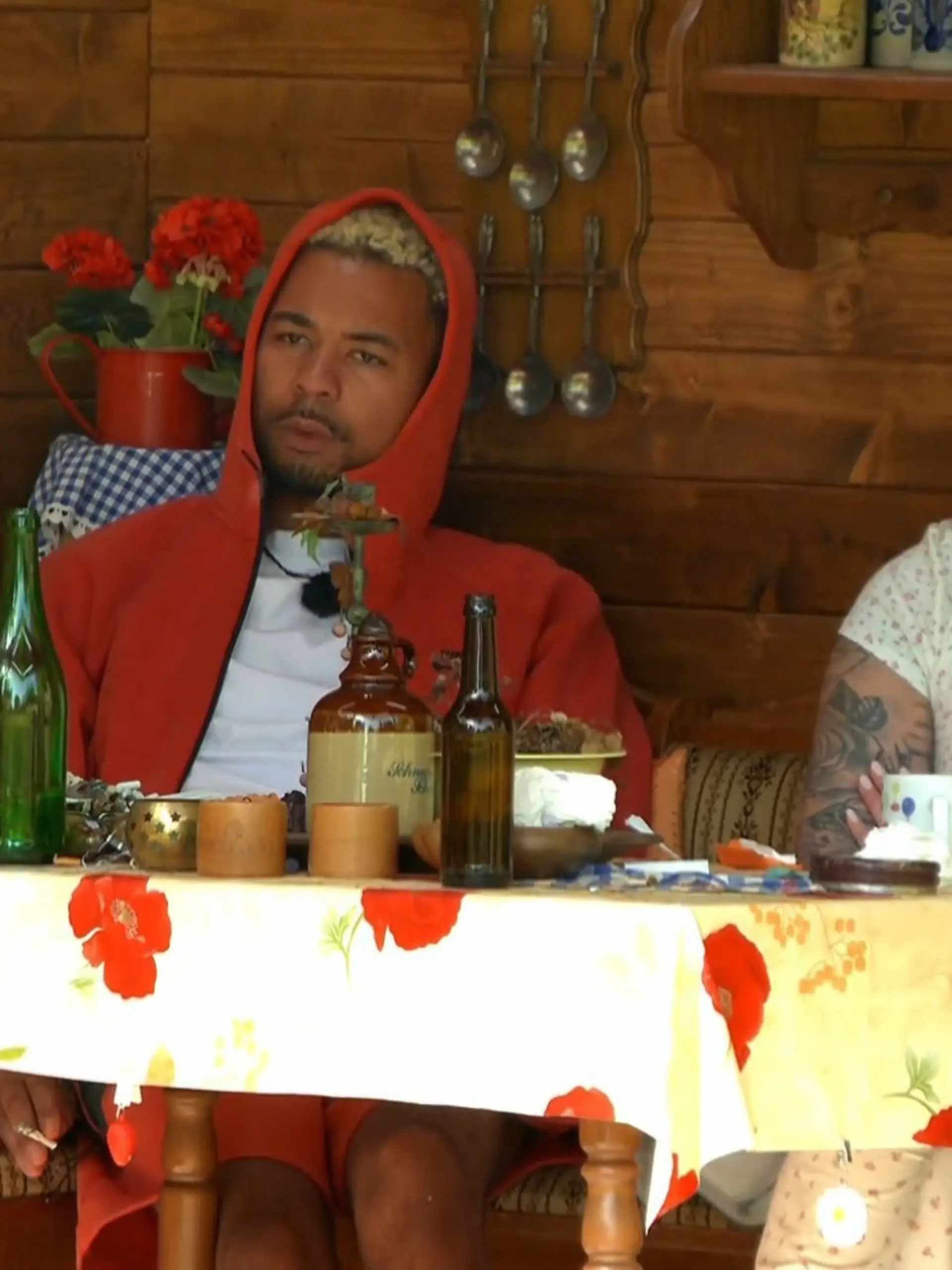 Bild zu: "Miese Stimmung am nächsten Morgen"