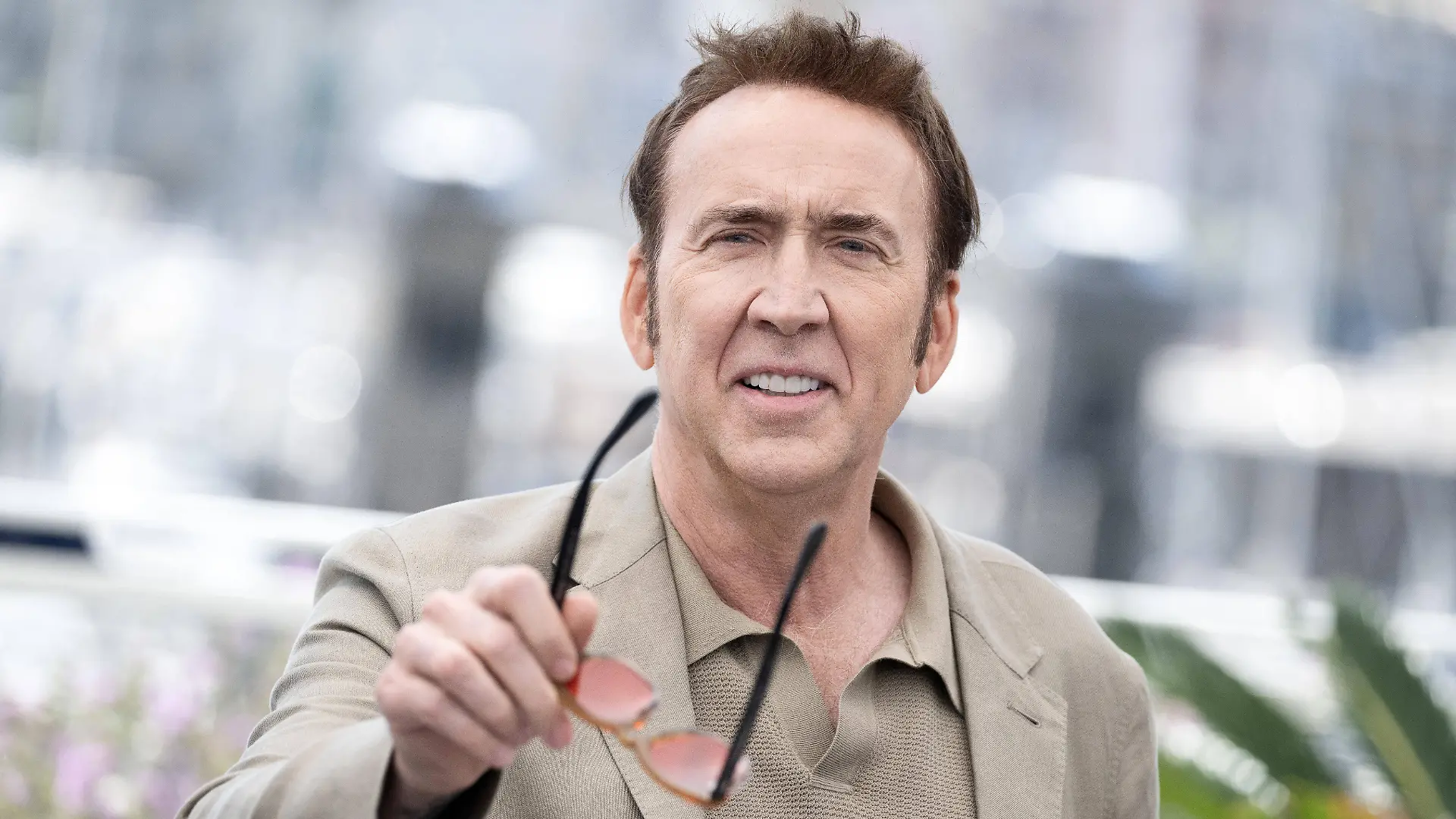 Entertainment Themen der Woche KW20 Entertainment Bilder des Tages Annual Cannes Film Festival - The Surfer photocall - Cannes DN Nicolas Cage attends the The Surfer photocall at the 77th annual Cannes Film Festival at Palais des Festivals on May 17, 2024 in Cannes, France. Photo by David NIVIERE/ABACAPRESS.COM CANNES France PUBLICATIONxNOTxINxFRAxESPxUKxUSAxBELxPOL Copyright: xNivierexDavid/ABACAPRESS.COMx