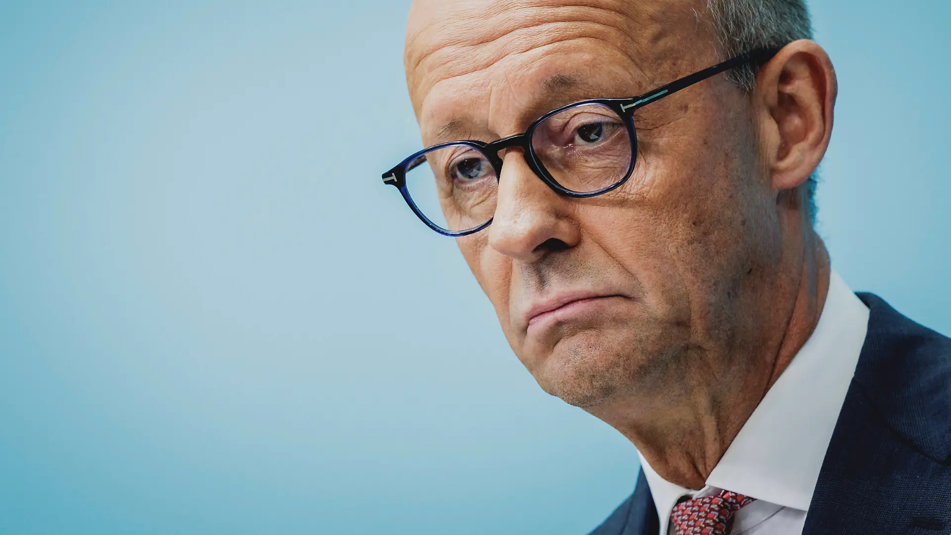 Bild zu: "Sollte Friedrich Merz zurücktreten?"