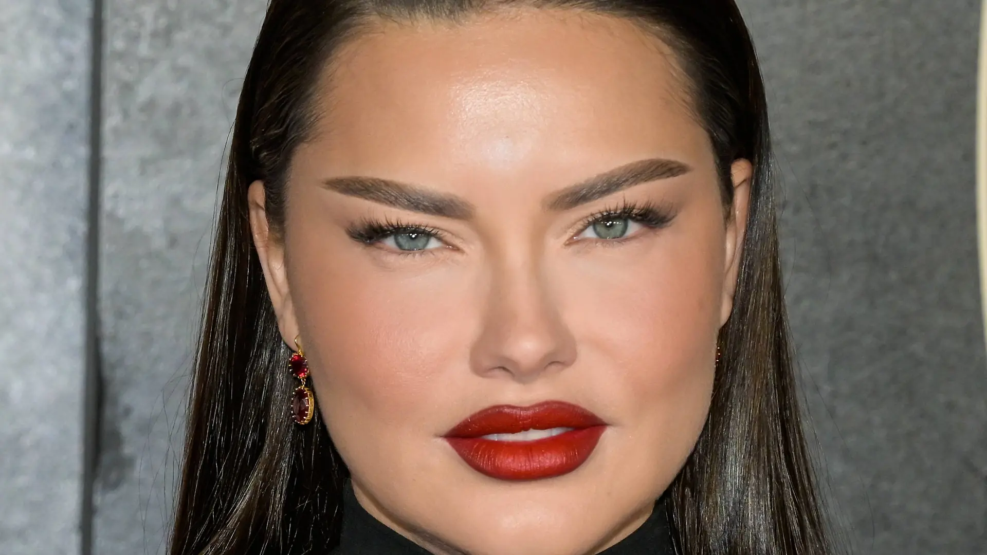 November 13, 2023, Hollyowood, California, United States: Adriana Lima attends the Los Angeles premiere of The Hunger Games The Ballad Of Songbirds & Snakes Hollyowood United States - ZUMAb173 20231113_aap_b173_052 Copyright: xBillyxBennightx