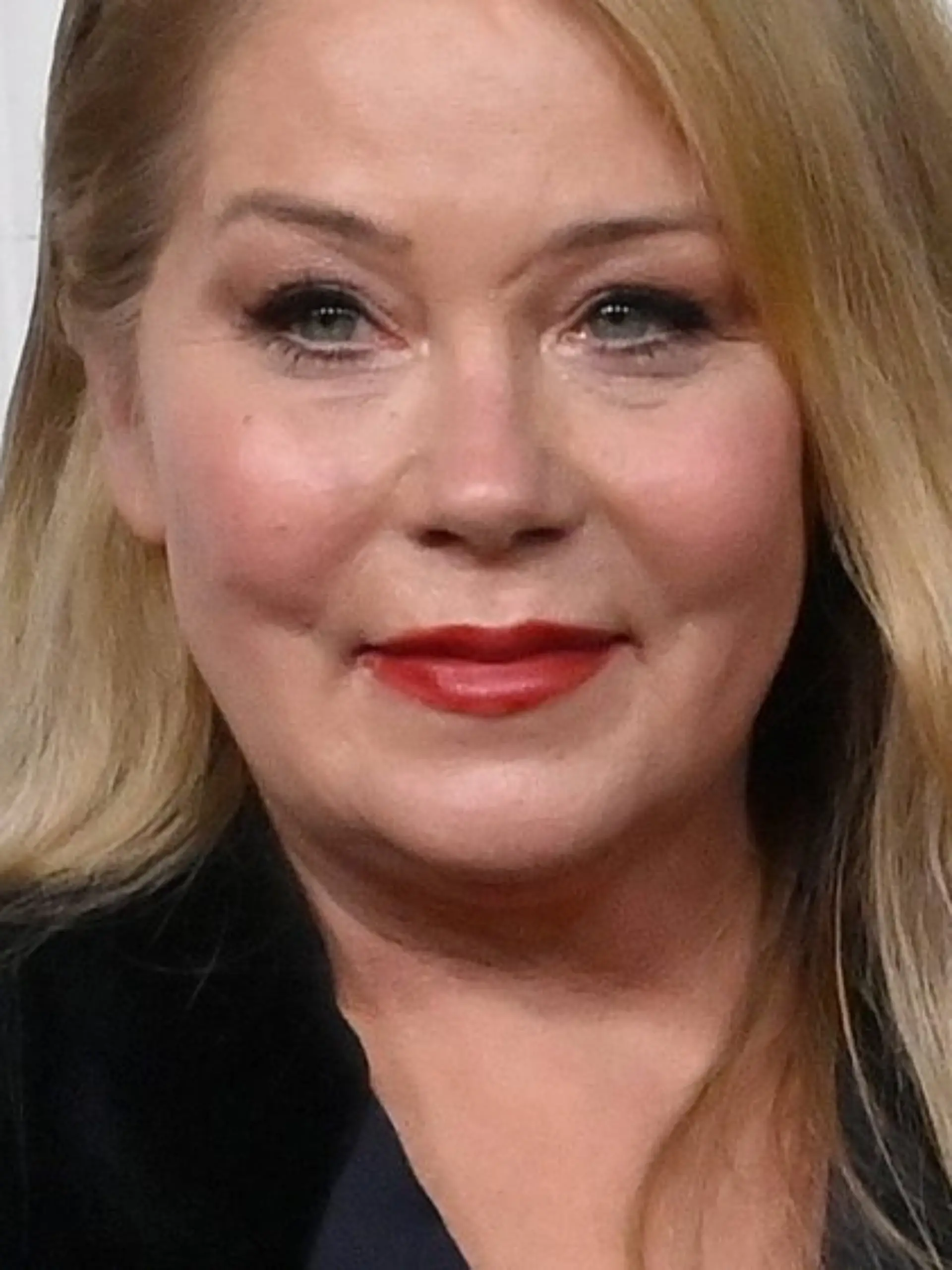 Christina Applegate wurde durch die Sitcom "Eine schrecklich nette Familie" berühmt. 2021 wurde bei ihr 2021 Multiple Sklerose diagnostiziert.