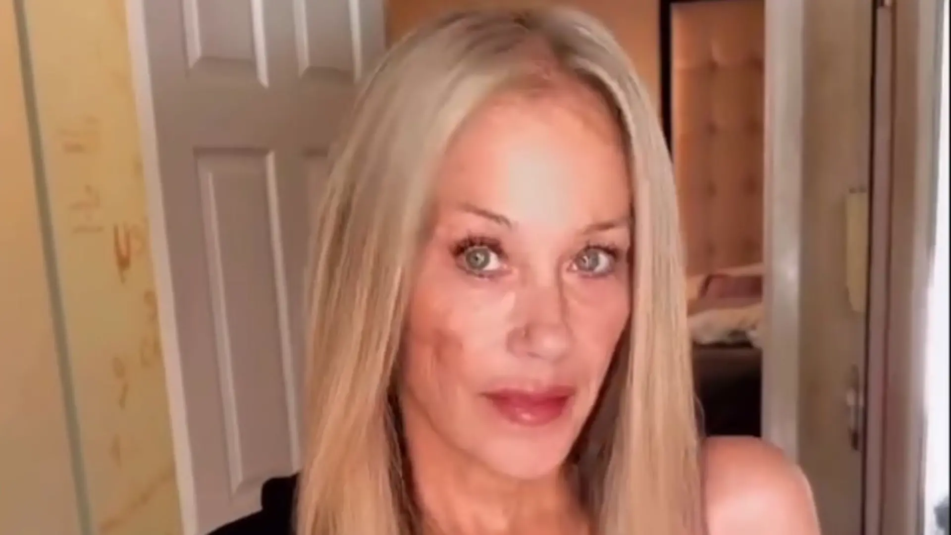 Christina Applegate zeigt sich erstmals seit ihrem Krankenhausaufenthalt.